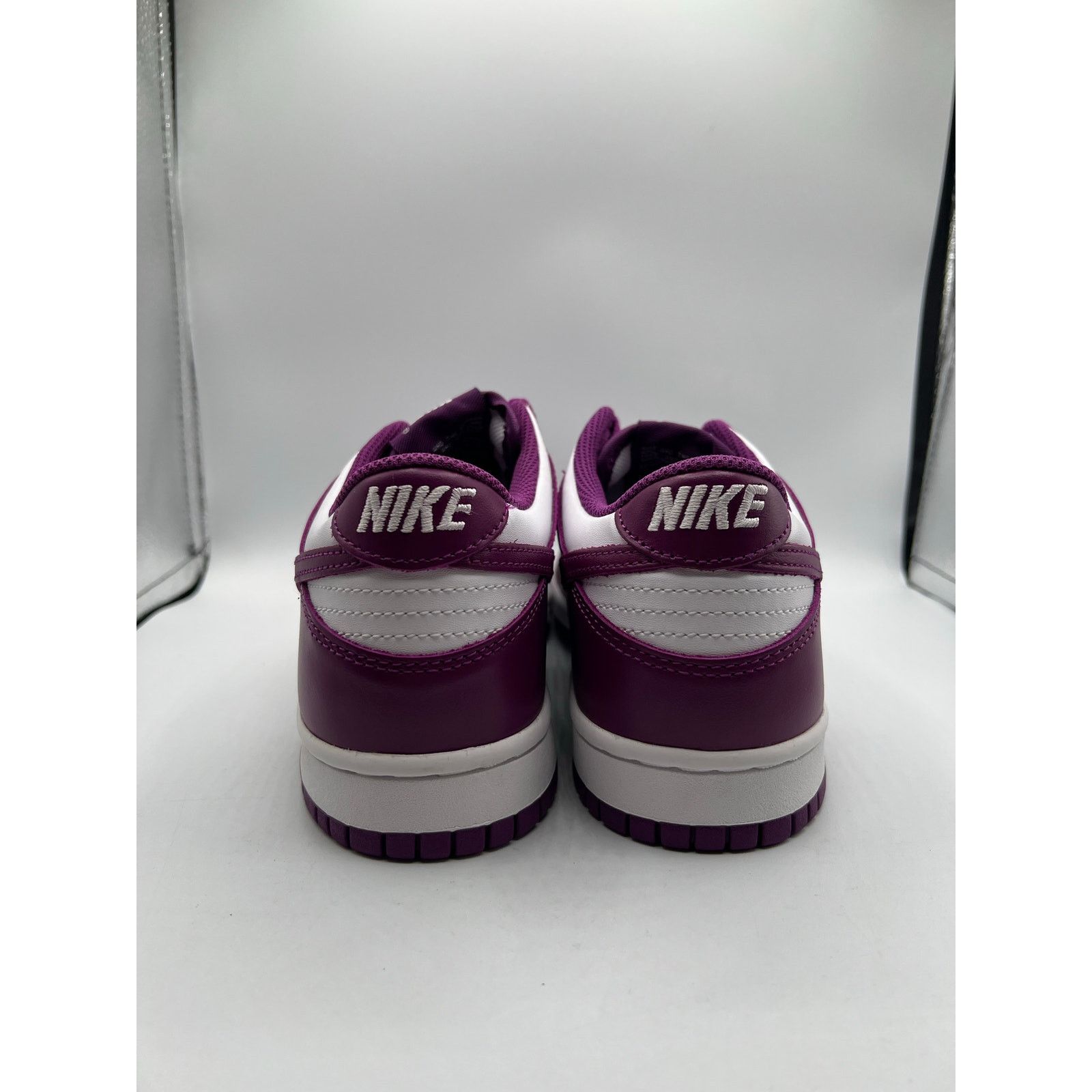 Nike Nike Dunk Low GS “Viotech White” size 6.5y Size US 8 / IT 38 - 4 Thumbnail