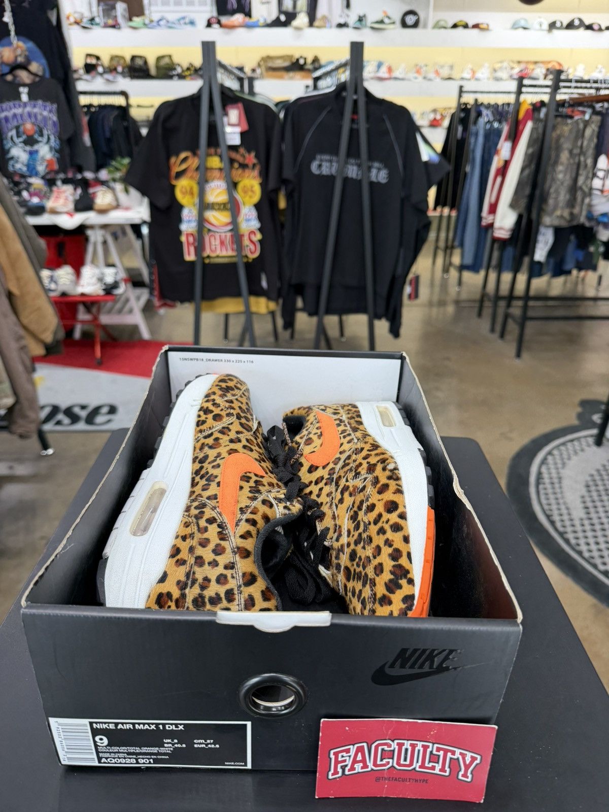 Nike Nike Air Max 1 Atmos Animal 3.0 Leopard Size 9 (2019) Size US 9 / EU 42 - 13 Thumbnail