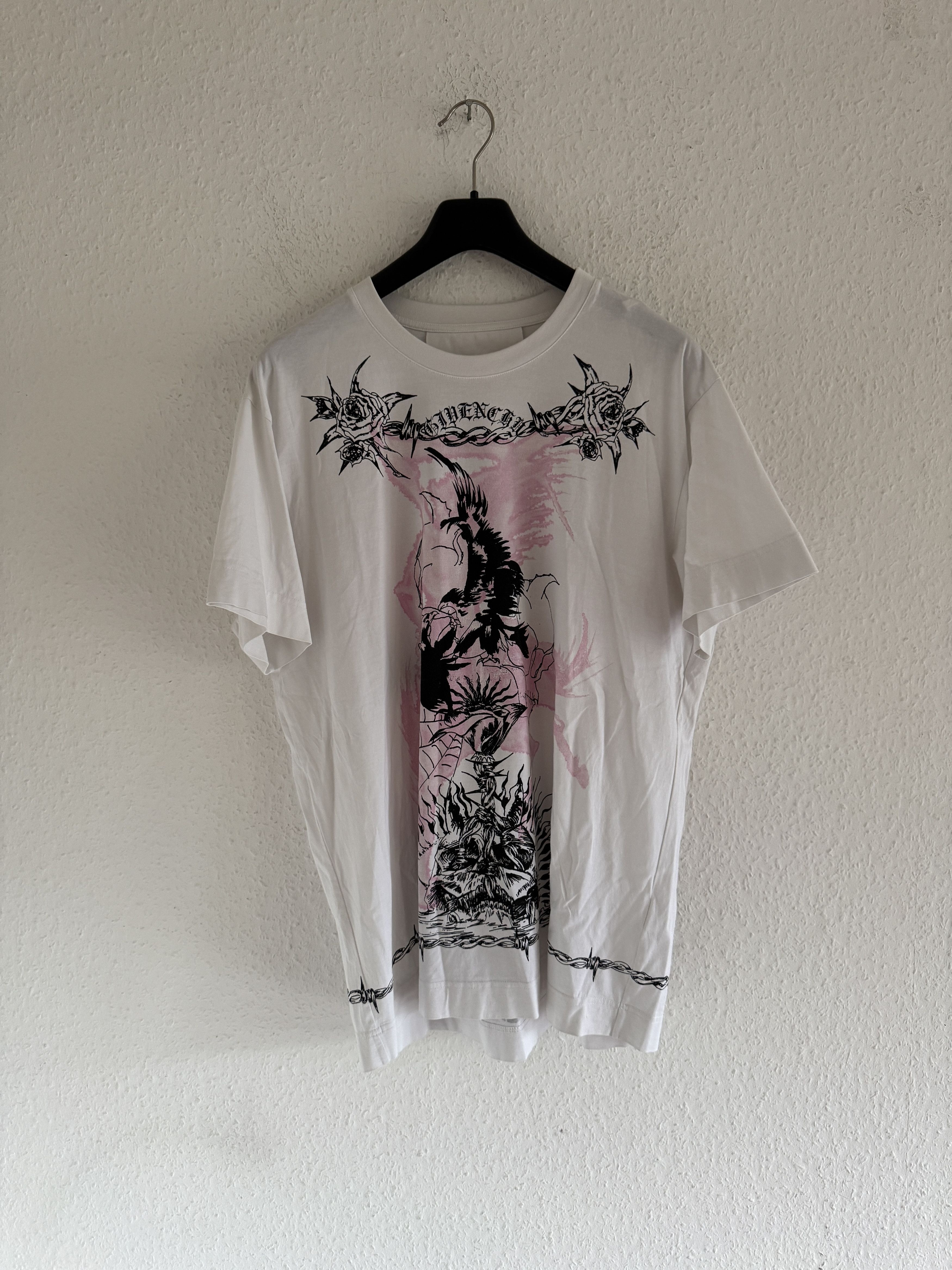 Givenchy White Gothic Print Oversized T-Shirt Size US S / EU 44-46 / 1 - 2 Thumbnail