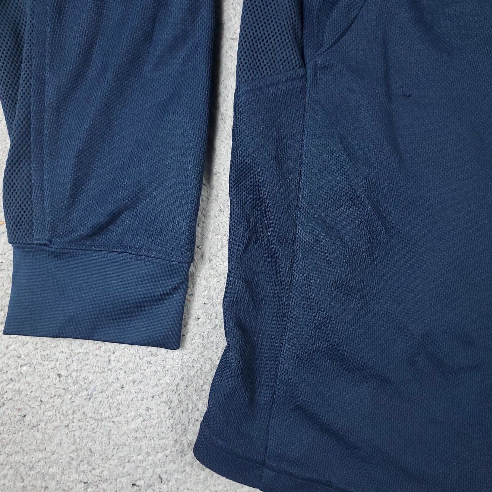 Nike Nike T Shirt Mens Large Blue Vintage Y2K Swoosh Active Pullover Long Sleeve T-Shirt Nike Dri-Fit Pullover Shirt Size US L / EU 52-54 / 3 - 3 Thumbnail