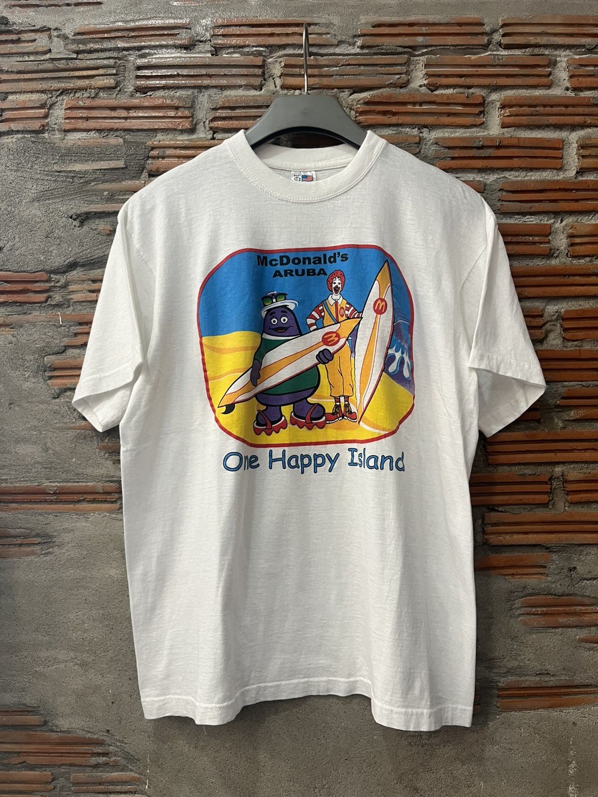 Arts & Science Vintage McDonald’s One Happy Island 90’s Tshirt Size US L / EU 52-54 / 3 - 2 Thumbnail