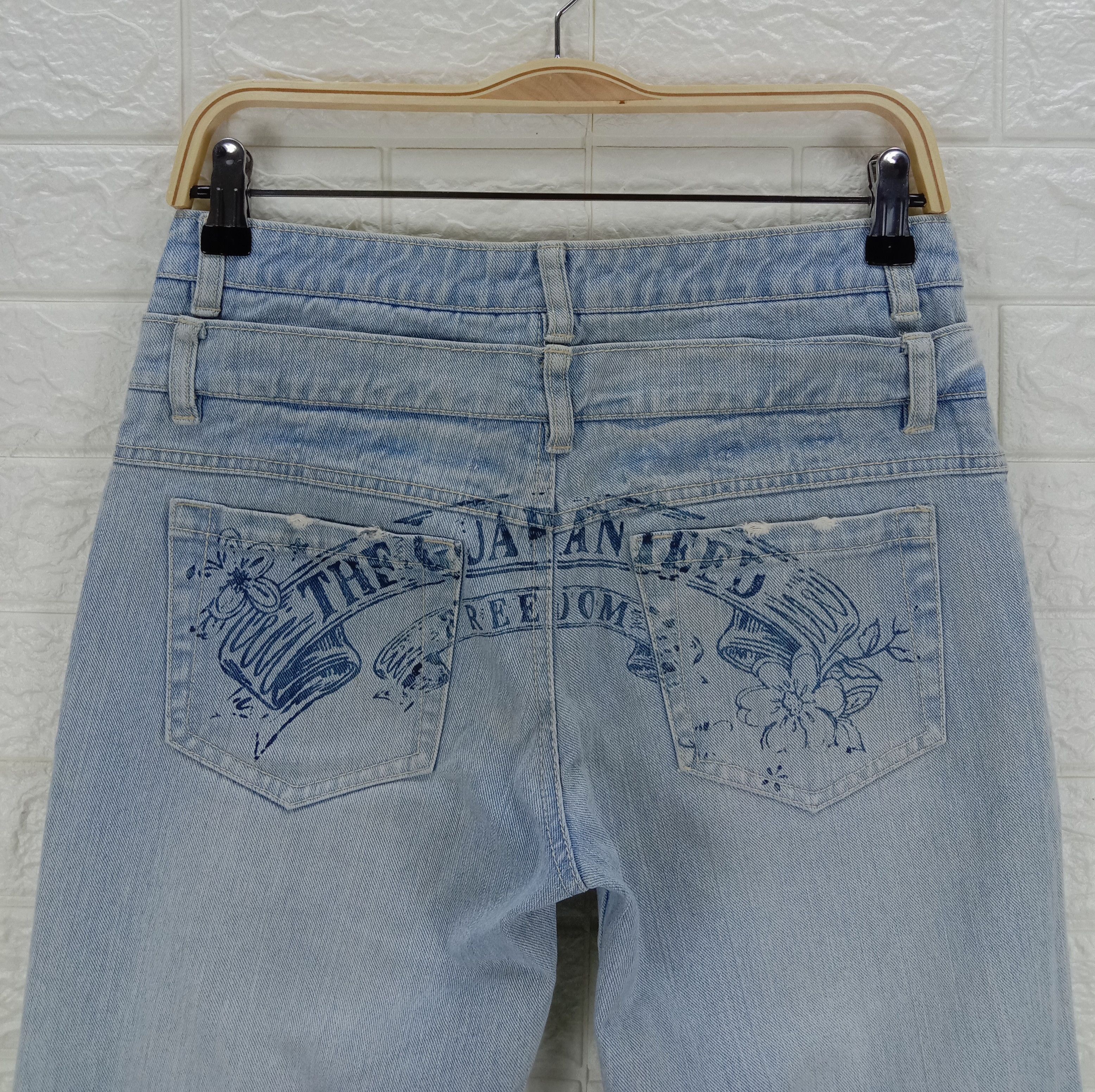 Japanese Brand Vintage Japanese Double Waist Light Wash Distressed Jeans Size 29" - 6 Thumbnail