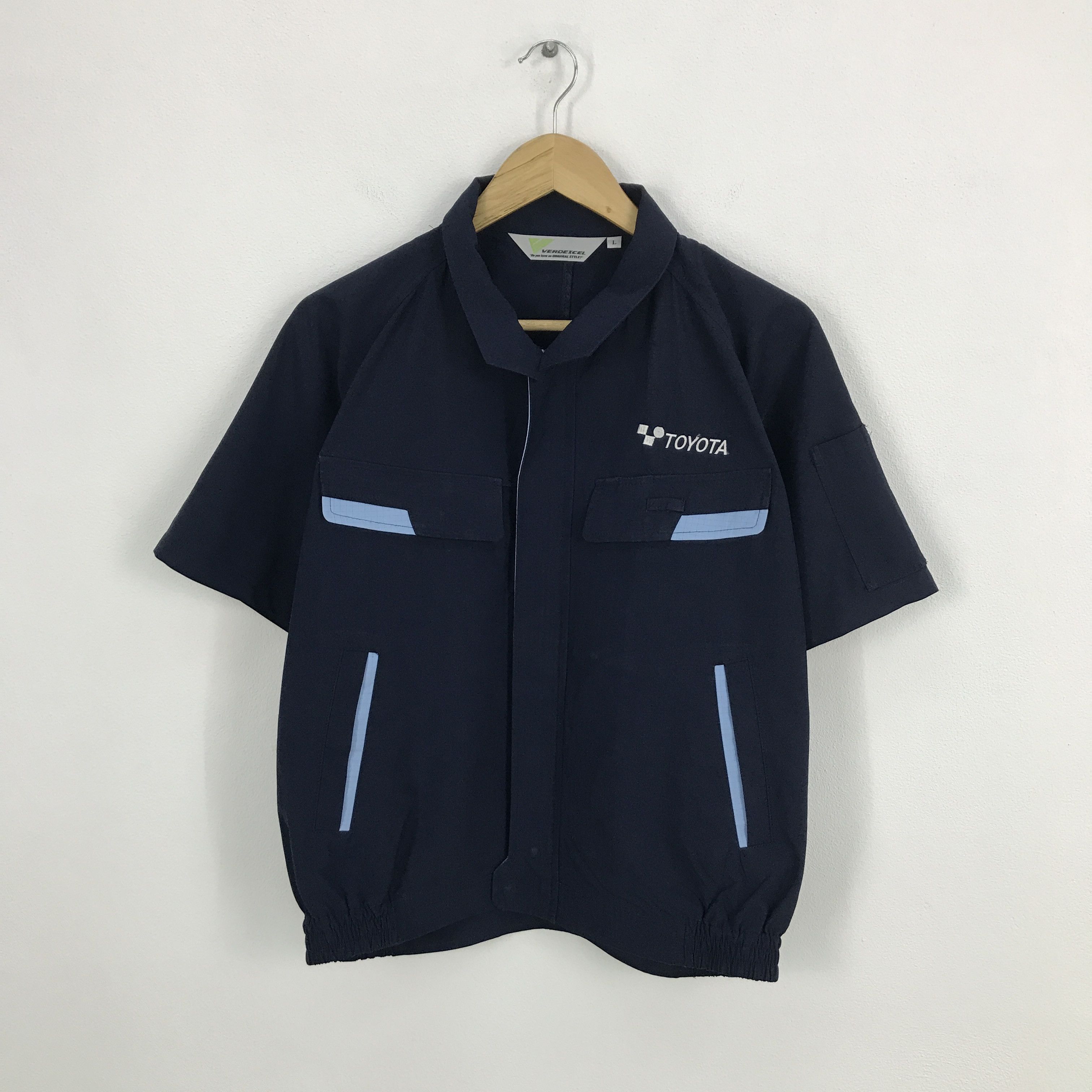 Sports Specialties toyota racing short sleeve up zipper jacket Size US L / EU 52-54 / 3 - 1 Thumbnail