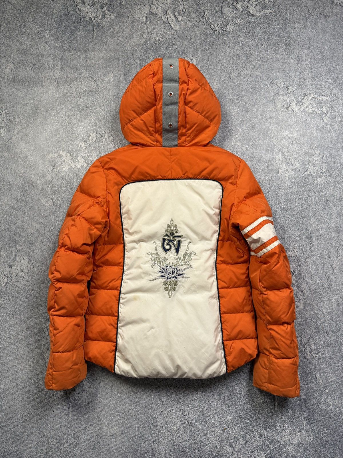 Bogner Vintage Bogner Ski Jacket Team Sports Down Flower Pattern Size XS / US 0-2 / IT 36-38 - 2 Thumbnail