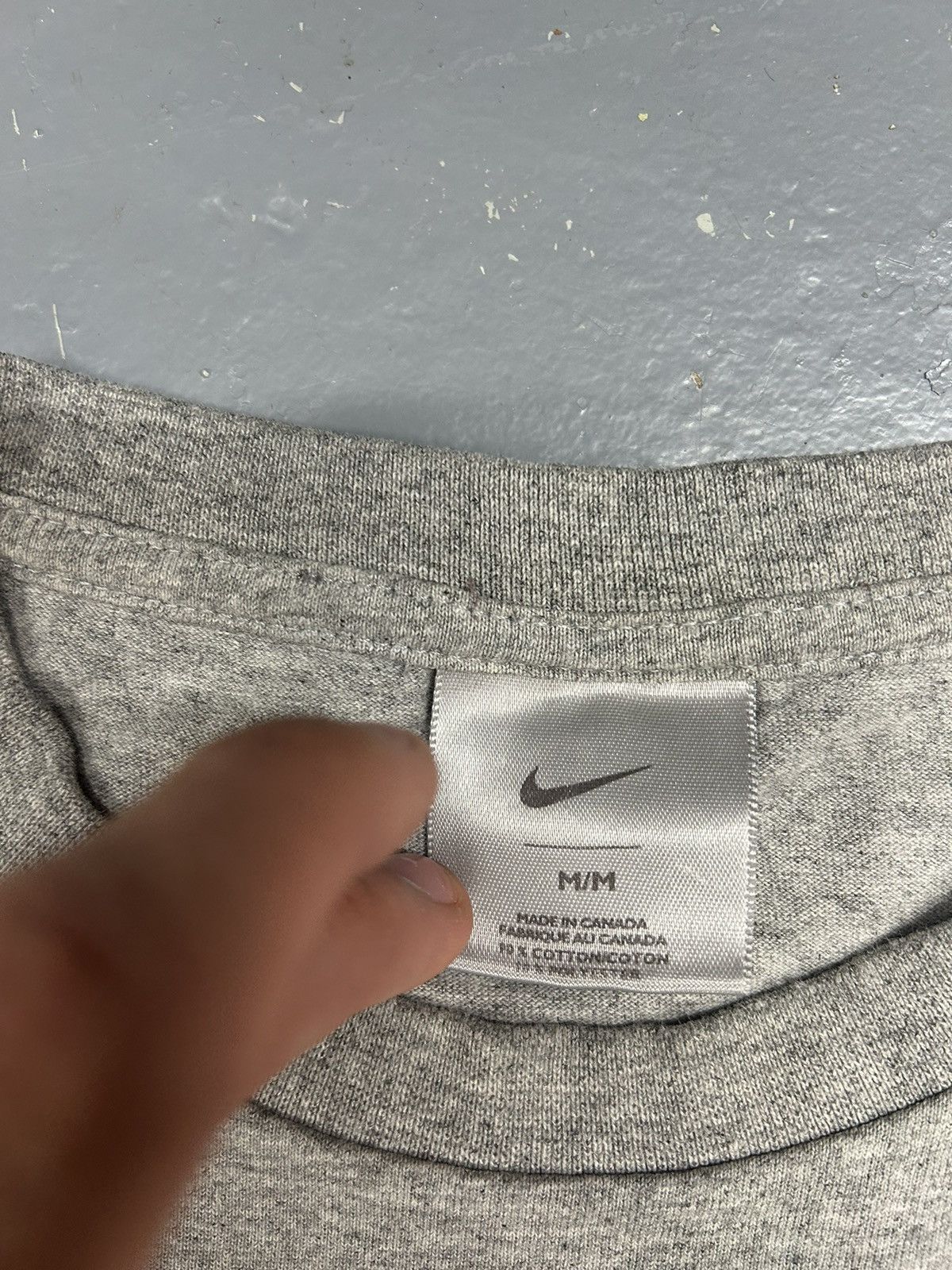 Nike × Vintage Crazy Vintage Y2K Essential Grey Nike Center Swoosh T-Shirt Size US L / EU 52-54 / 3 - 3 Thumbnail