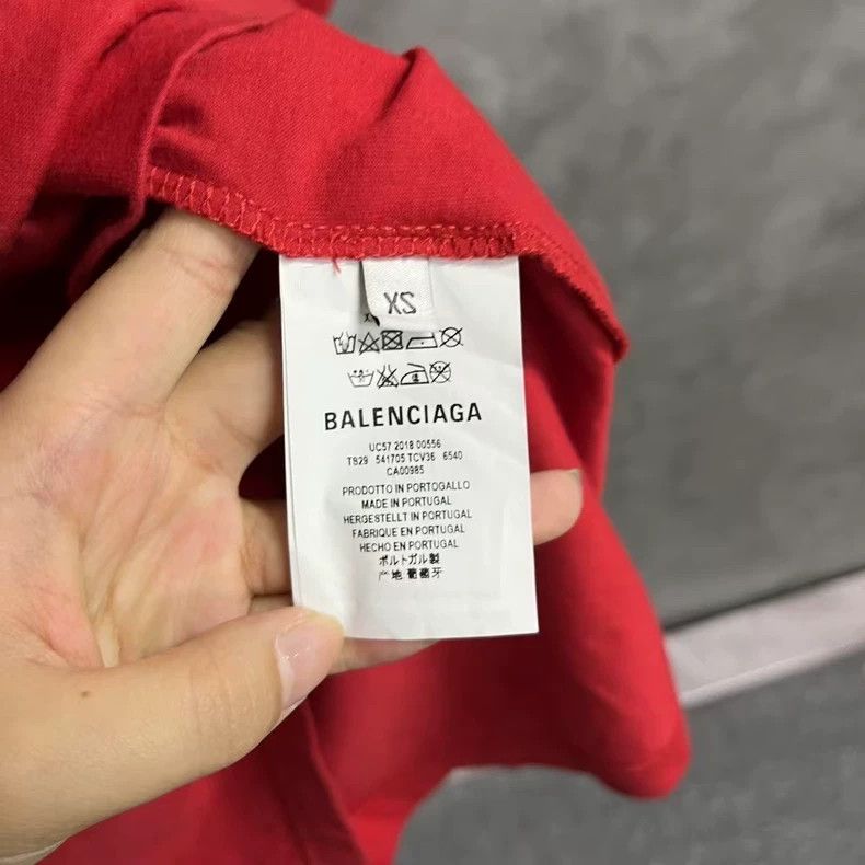 Balenciaga Balenciaga Loose crewneck short sleeve T-shirt with red lo Size US XS / EU 42 / 0 - 3 Thumbnail