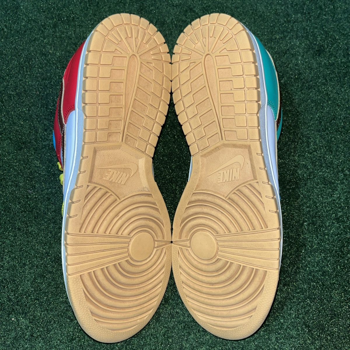 Nike Size 11 - Nike Dunk SE Low Free.99 - White Size US 11 / EU 44 - 6 Thumbnail
