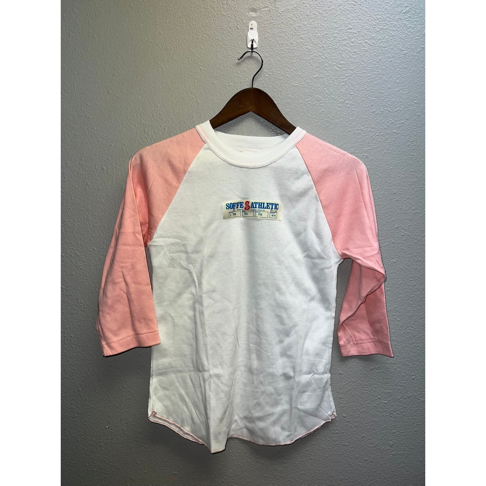 Vintage 80s Women's MJ Soffe White Pink Raglan Shirt Top Women M Size M / US 6-8 / IT 42-44 - 1 Thumbnail