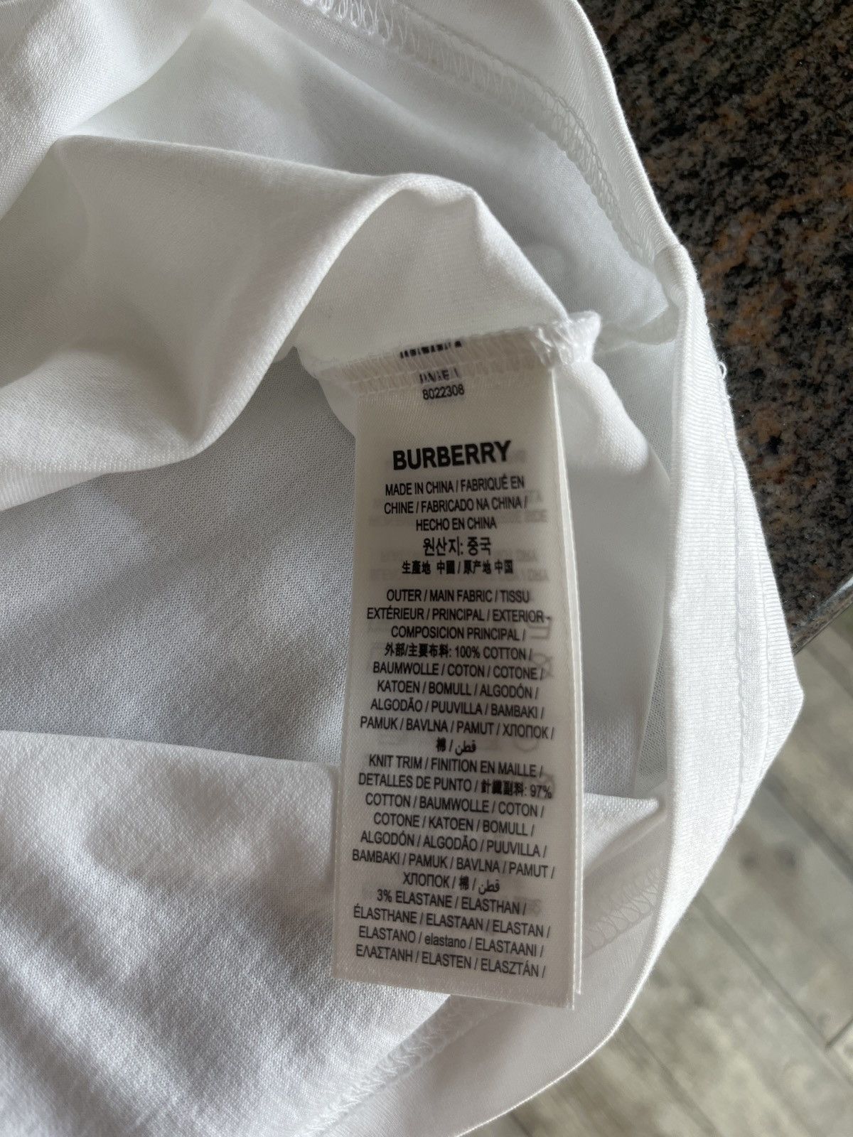 Burberry Burberry Embroidered Logo T Shirt Size US XL / EU 56 / 4 - 7 Thumbnail