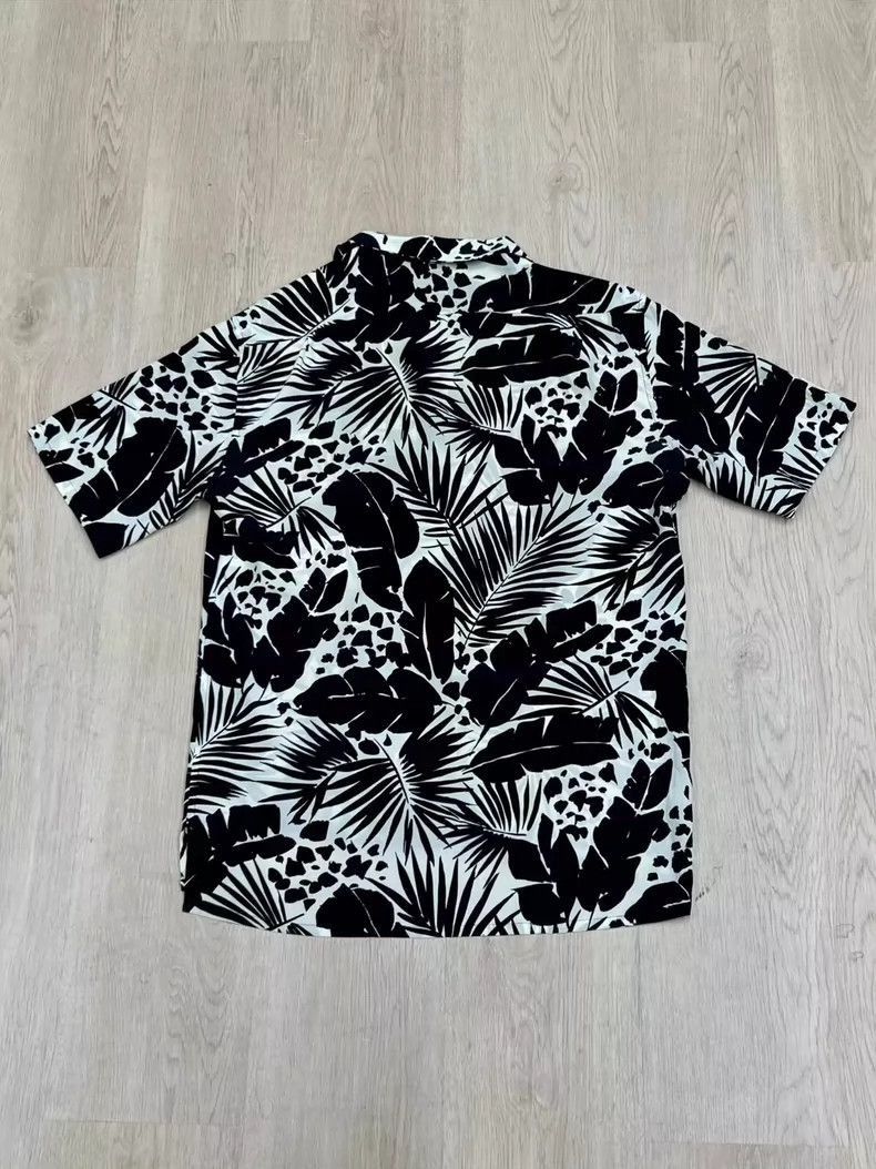 Saint Laurent Paris Saint Laurent Paris Saint Laurent Silk Shirt with Floral P Size US M / EU 48-50 / 2 - 6 Thumbnail