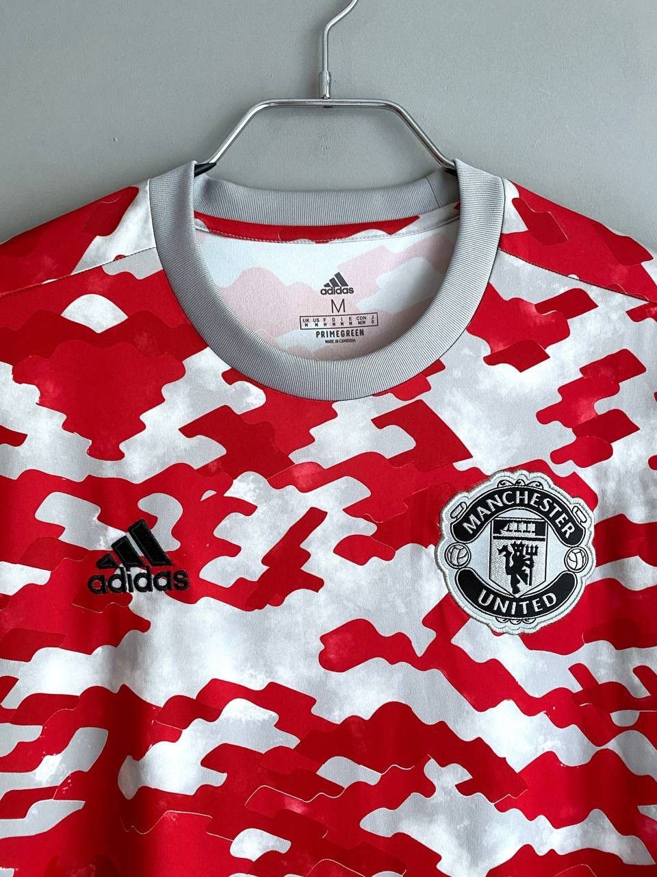 Adidas Manchester United 2021/22 Pre-match Soccer Jersey, M GR3914 Size US M / EU 48-50 / 2 - 7 Thumbnail