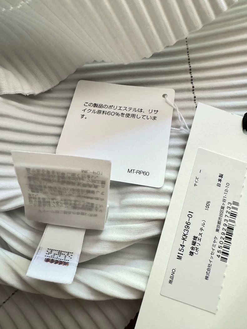 Issey Miyake Issey Miyake size:one size White pleated round-neck short- Size M / US 6-8 / IT 42-44 - 5 Thumbnail