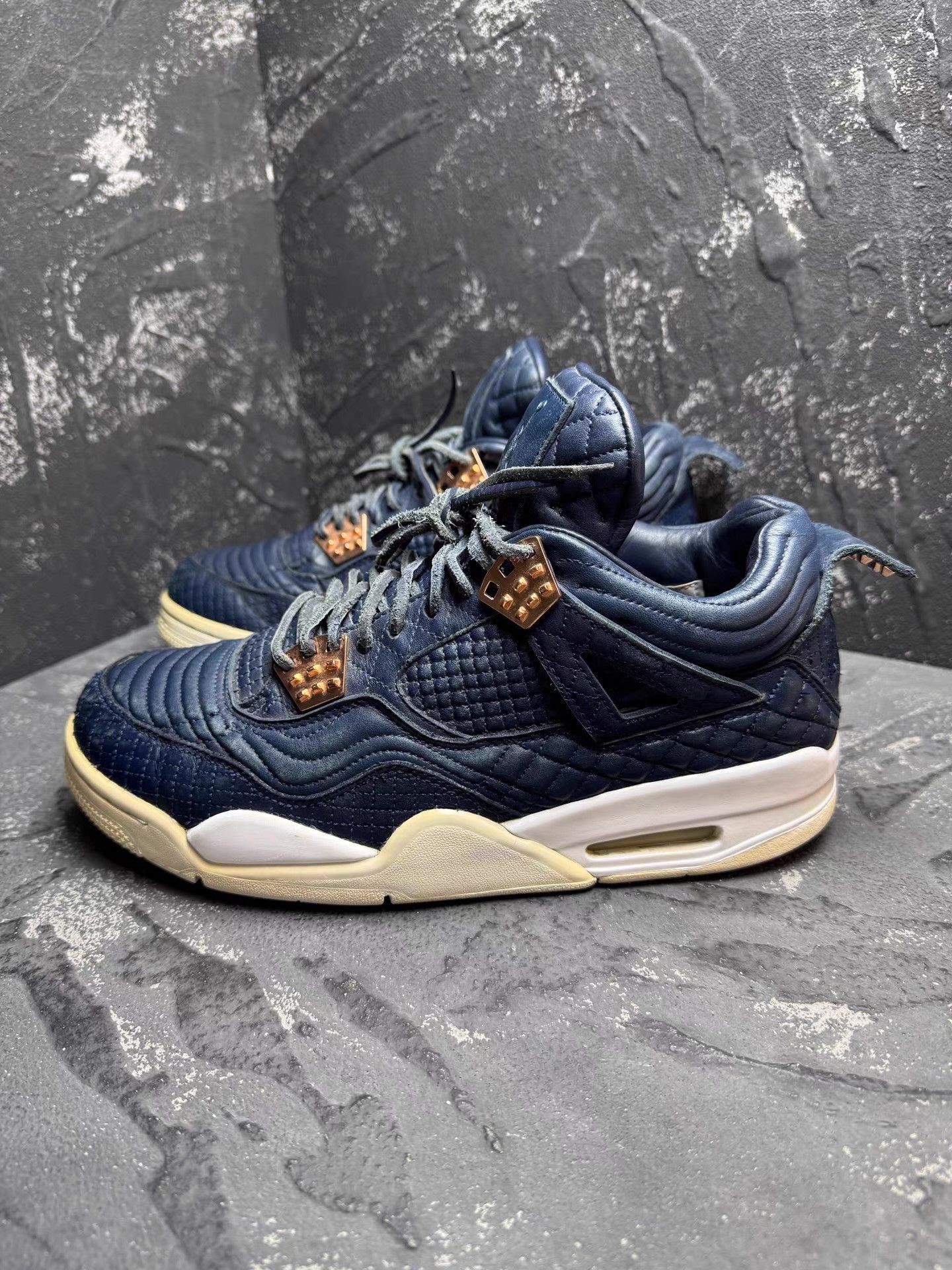 Nike Air Jordan 4 Retro Navy Retro Q10 Size US 9 / EU 42 - 2 Thumbnail