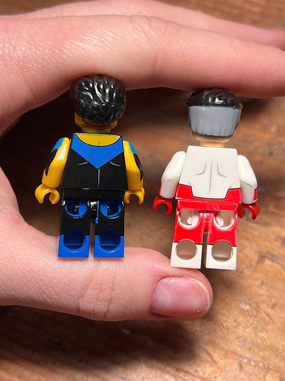 Anime omni man invincible minifigure matching keychain Size ONE SIZE - 10 Thumbnail