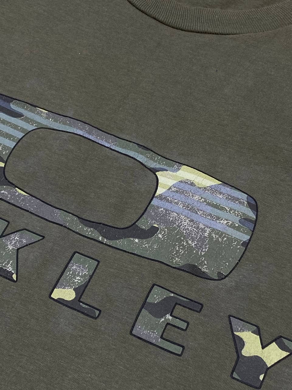 Oakley Oakley Big Camo Logo Regular Fit T-Shirt Size US M / EU 48-50 / 2 - 8 Thumbnail