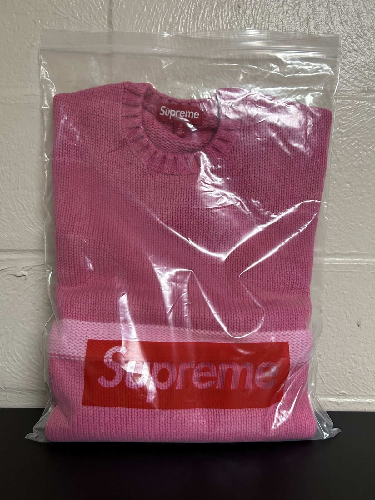 Supreme Supreme Tonal Applique Sweater Size US S / EU 44-46 / 1 - 4 Thumbnail