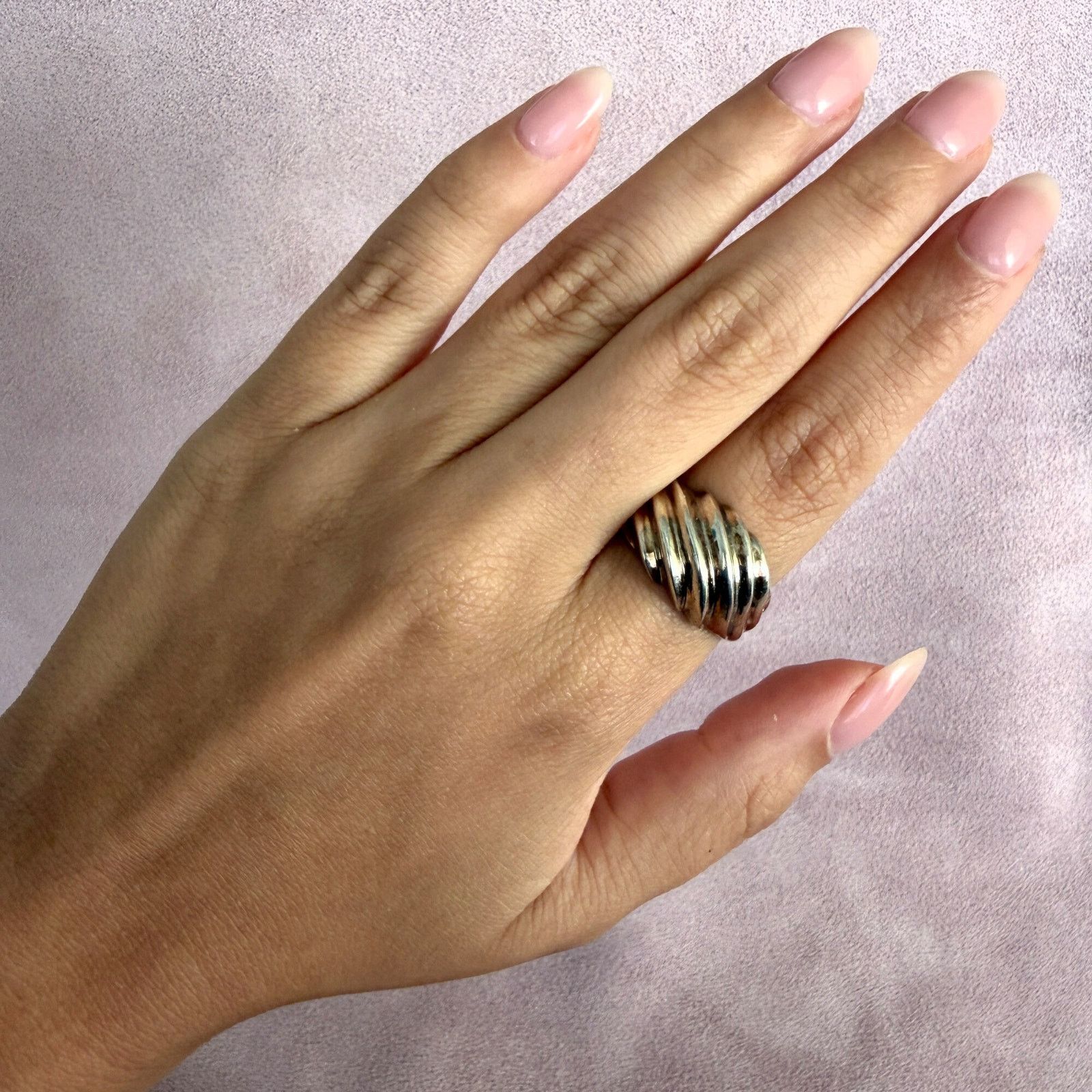 Sterling Silver sterling silver vintage scalloped dome ring size 10 Size ONE SIZE - 2 Thumbnail