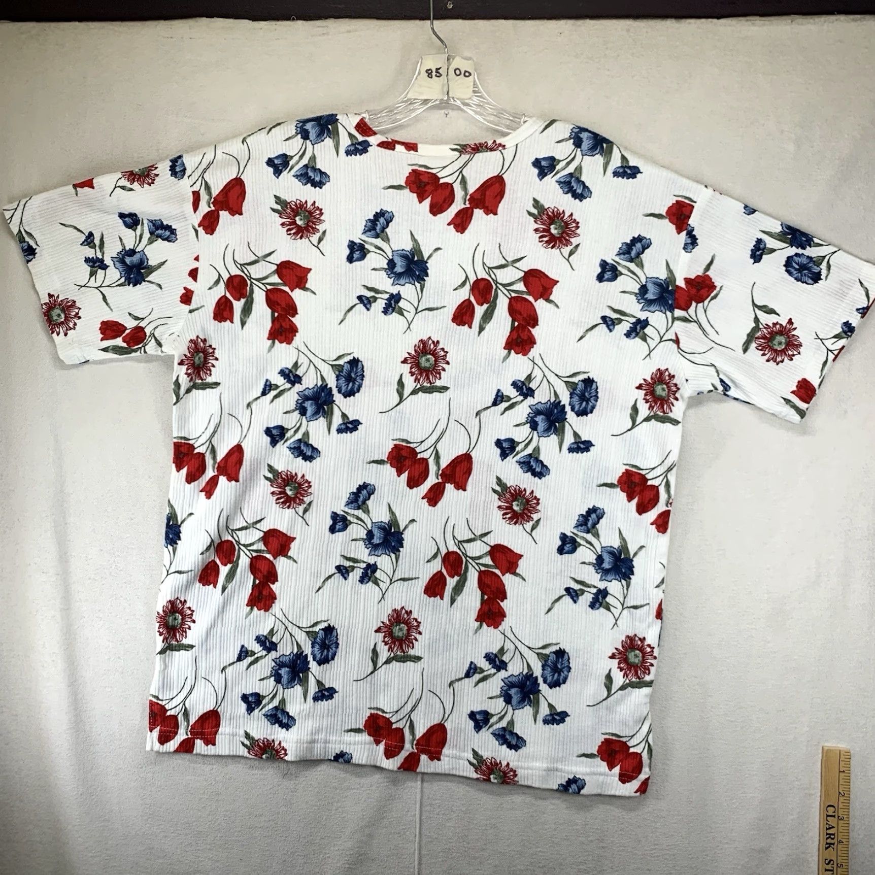 Vintage VINTAGE Bobbie Brooks Women's Oversized T-Shirt Large White Red Blue Floral 80s Casual Size L / US 10 / IT 46 - 2 Thumbnail