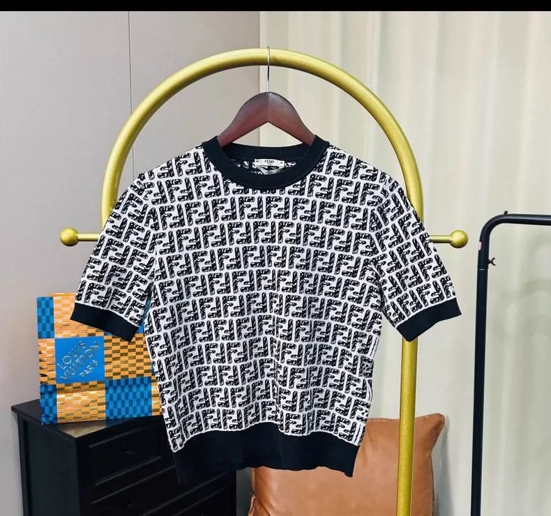 Fendi Fendi Dazzling full-print knitted short sleeves Size US L / EU 52-54 / 3 - 1 Thumbnail