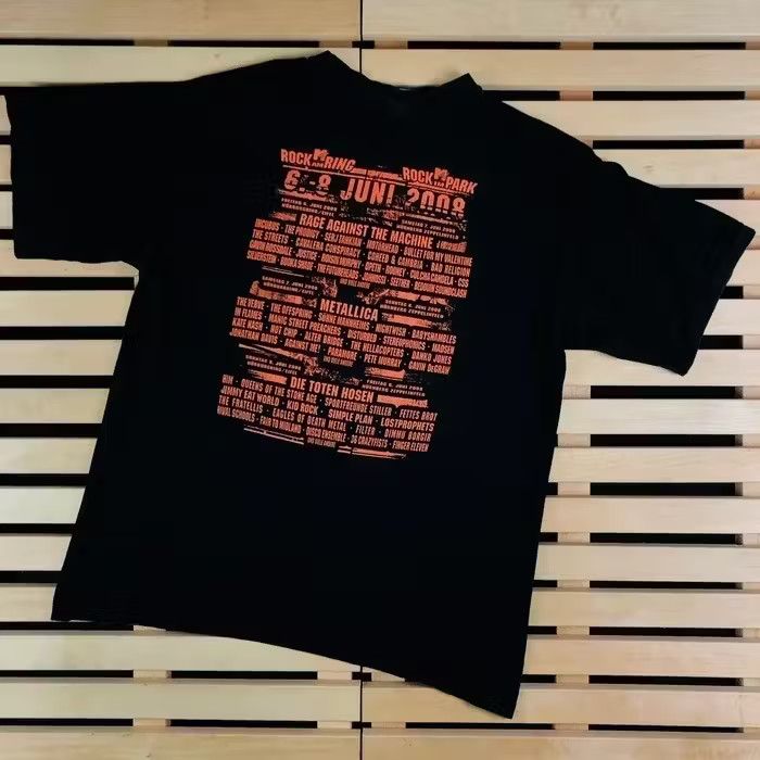 Band Tees × Vintage Mens Vintage T Shirt Rock Am Ring 2006 Size S Metallica Size US S / EU 44-46 / 1 - 7 Thumbnail