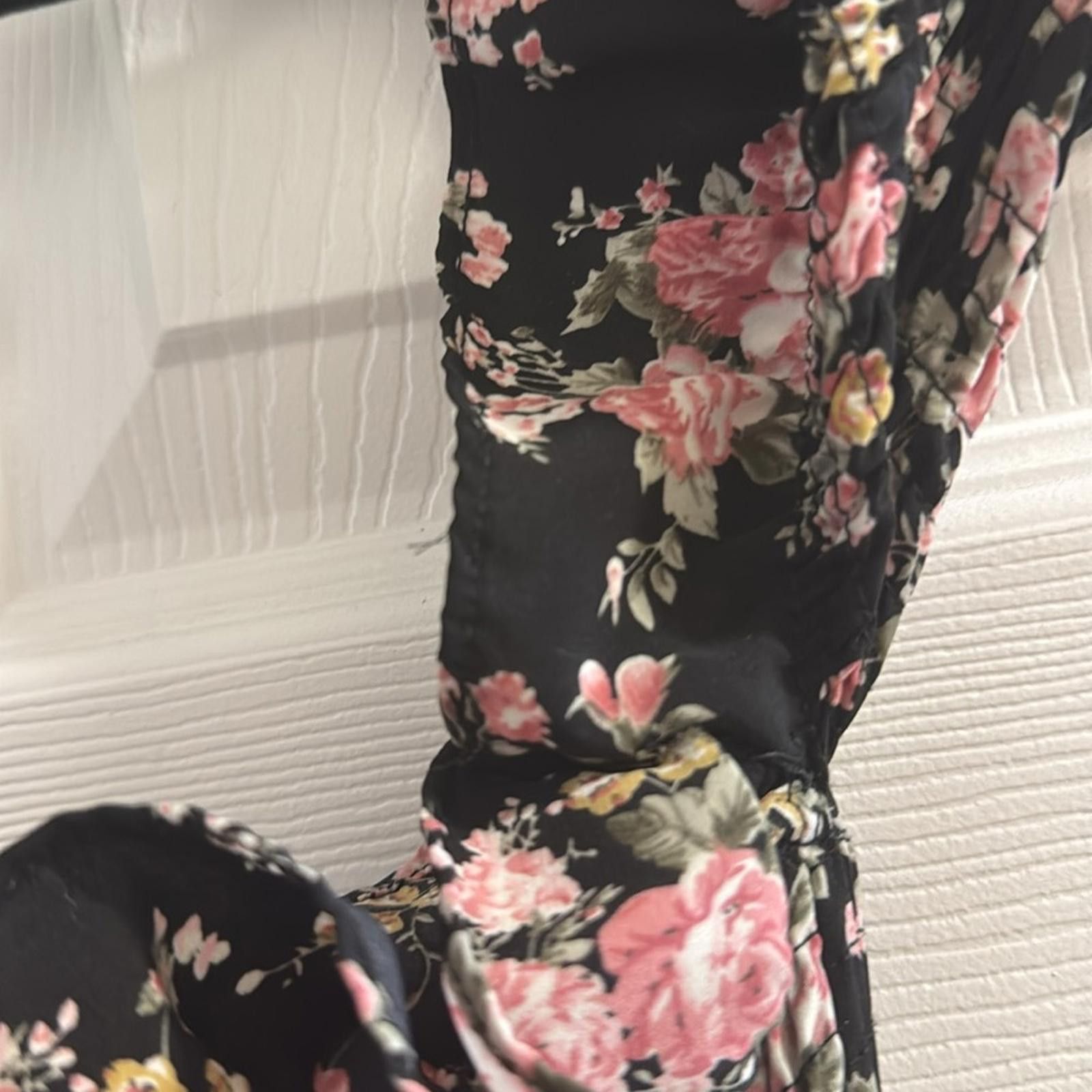 Designer Pink and White Off-Shoulder Ruffled Maxi Dress Size S / US 4 / IT 40 - 9 Thumbnail