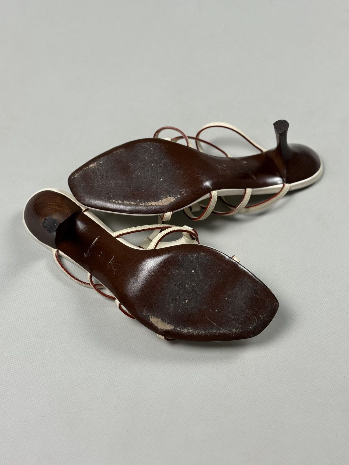 Louis Vuitton Louis Vuitton Cream Leather VTG Ankle Strap Heels Sandals Size US 8 / IT 38 - 17 Thumbnail
