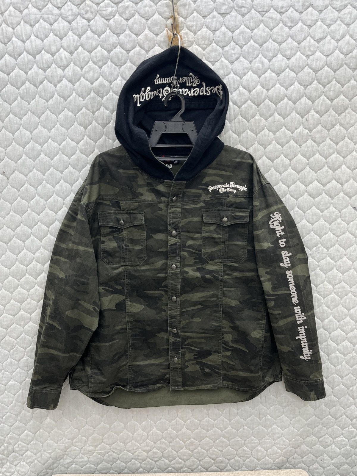 Anime 🔥🔥🔥ARCHIVE DIVINE RETRIBUTION ANIME HOODIE JACKET SHIRTS Size US L / EU 52-54 / 3 - 8 Thumbnail