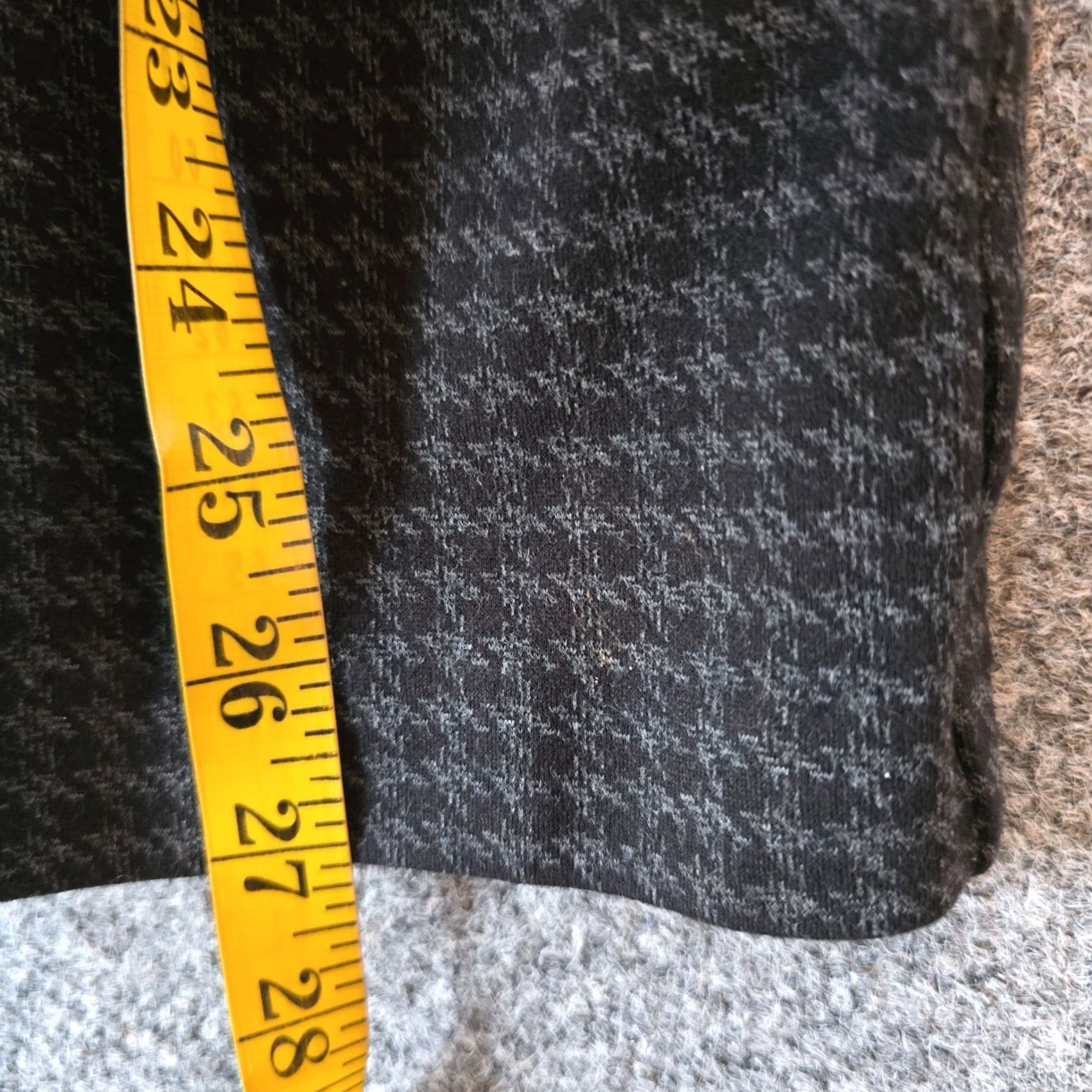 J. Jill J. Jill Pants Womens Size Small Gray Houndstooth Ponte Slim Leg Pull On Capris Tapered Casual City Womens Size 28" / US 6 / IT 42 - 7 Thumbnail