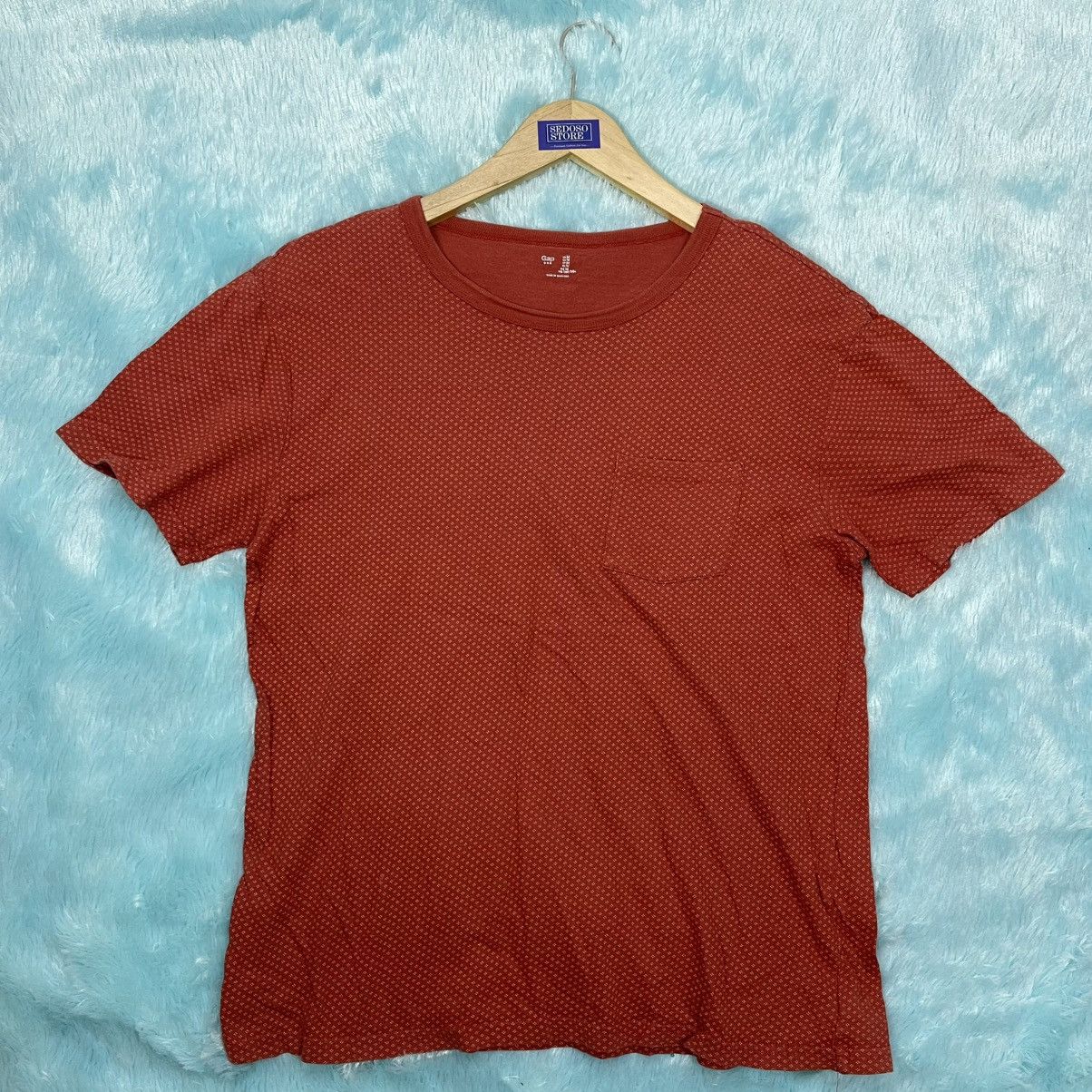 Gap Women's GAP Red T-Shirt with Subtle Polkadot Pattern Size M / US 6-8 / IT 42-44 - 1 Thumbnail
