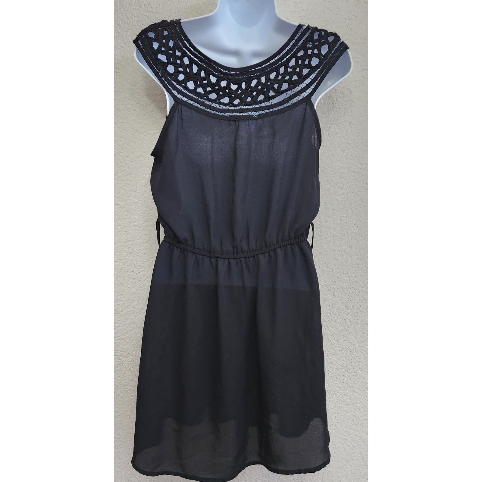 Other Issue Black Sleeveless Knit/Lace Bodice Mini Dress Small Size S / US 4 / IT 40 - 3 Thumbnail