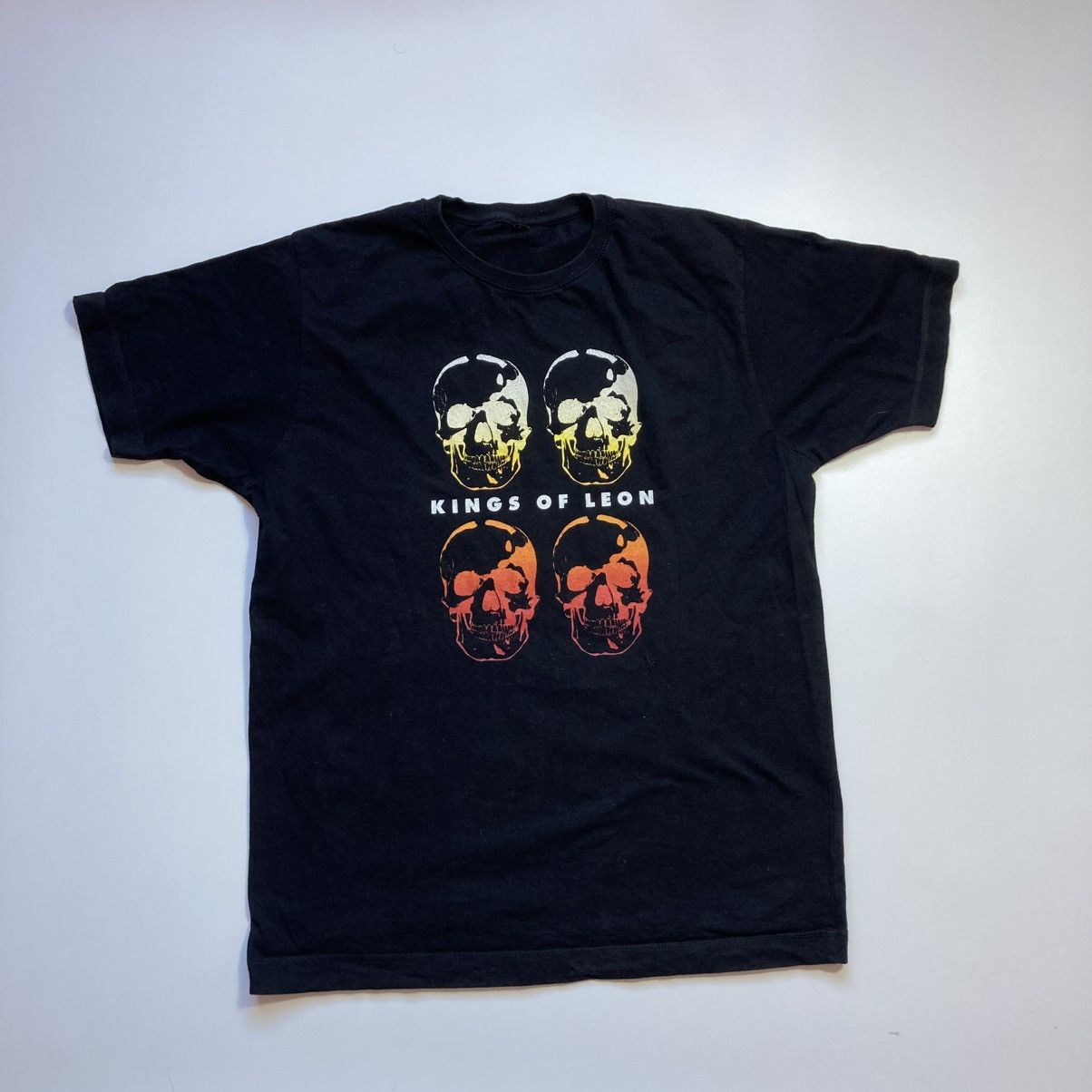 Band Tees kings of leon indie rock band tee Size US L / EU 52-54 / 3 - 1 Thumbnail