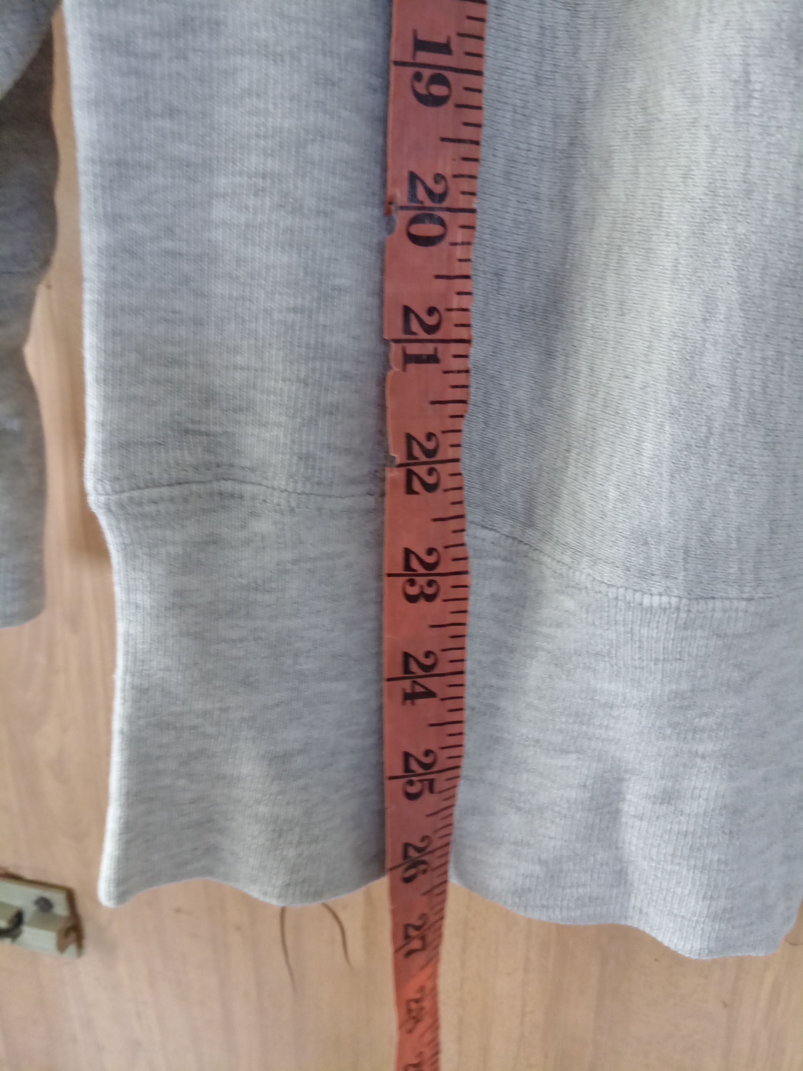 Champion Vintage champion price Waterhouse sweater Size US S / EU 44-46 / 1 - 4 Thumbnail