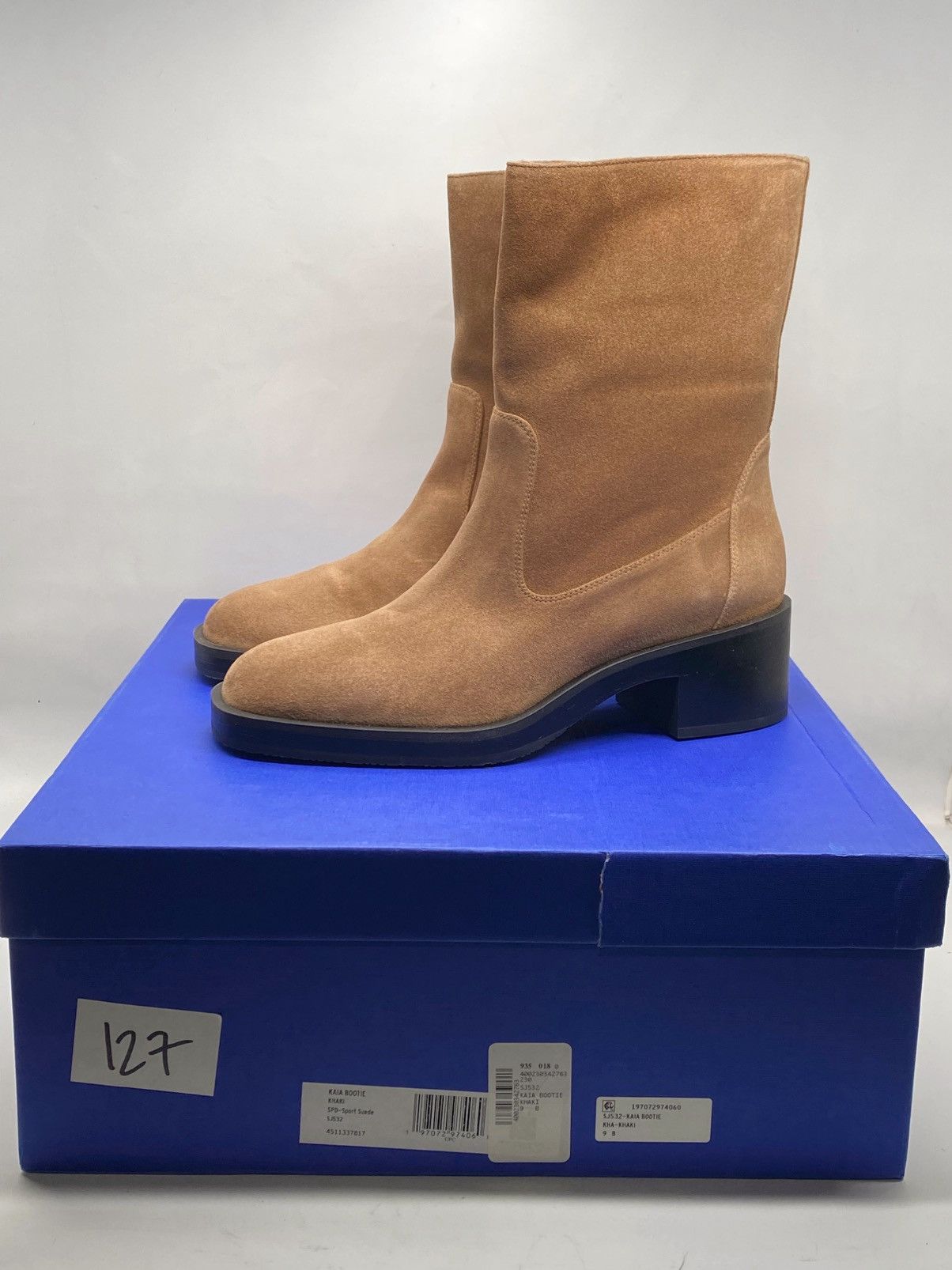 Stuart Weitzman Stuart Weitzman Kaia 40MM Sport Suede Booties size 9 Size US 9 / IT 39 - 10 Thumbnail