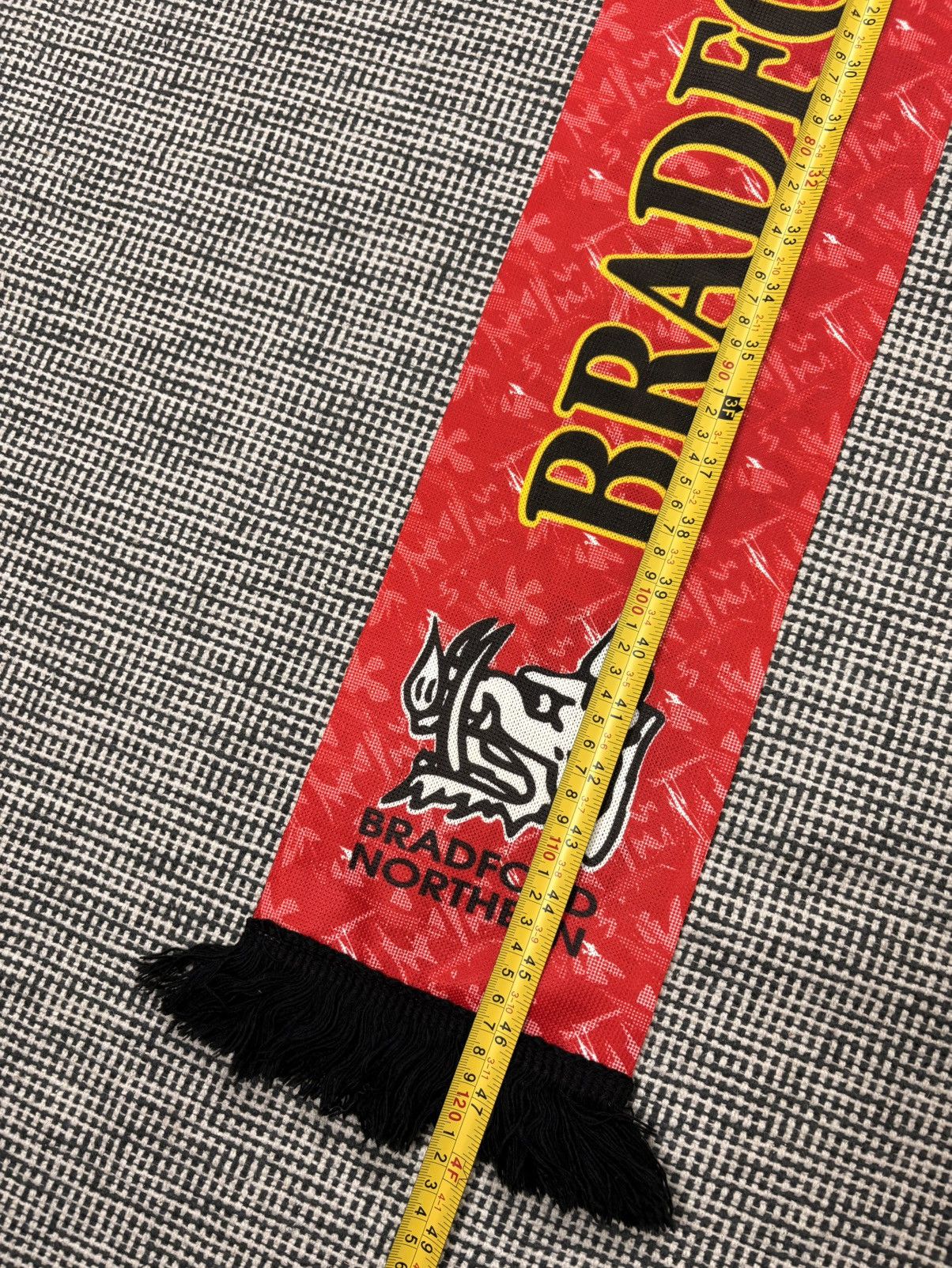 Other Vintage 80s Bradford Northern (Bulls) rugby fan scarf Size ONE SIZE - 6 Thumbnail