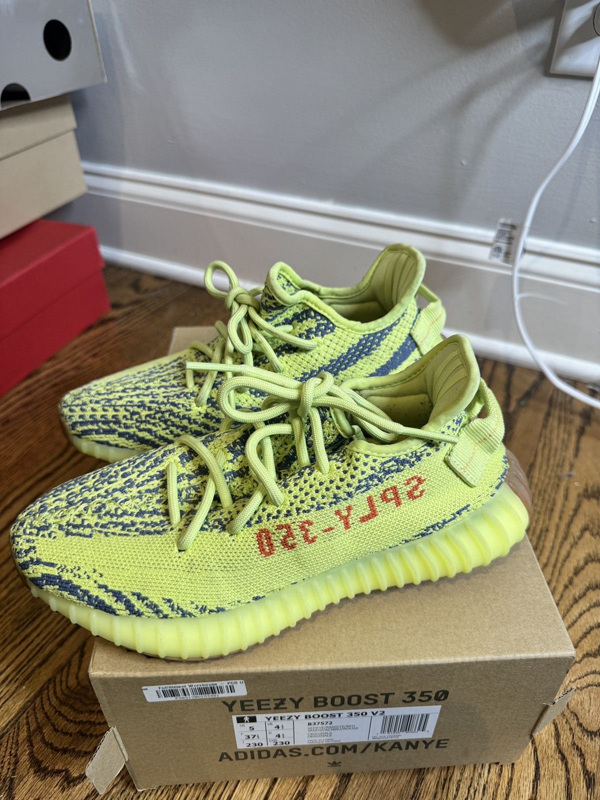 Adidas Yeezy Boost 350 V2 Semi Frozen Yellow Size US 5 / EU 37 - 2 Thumbnail