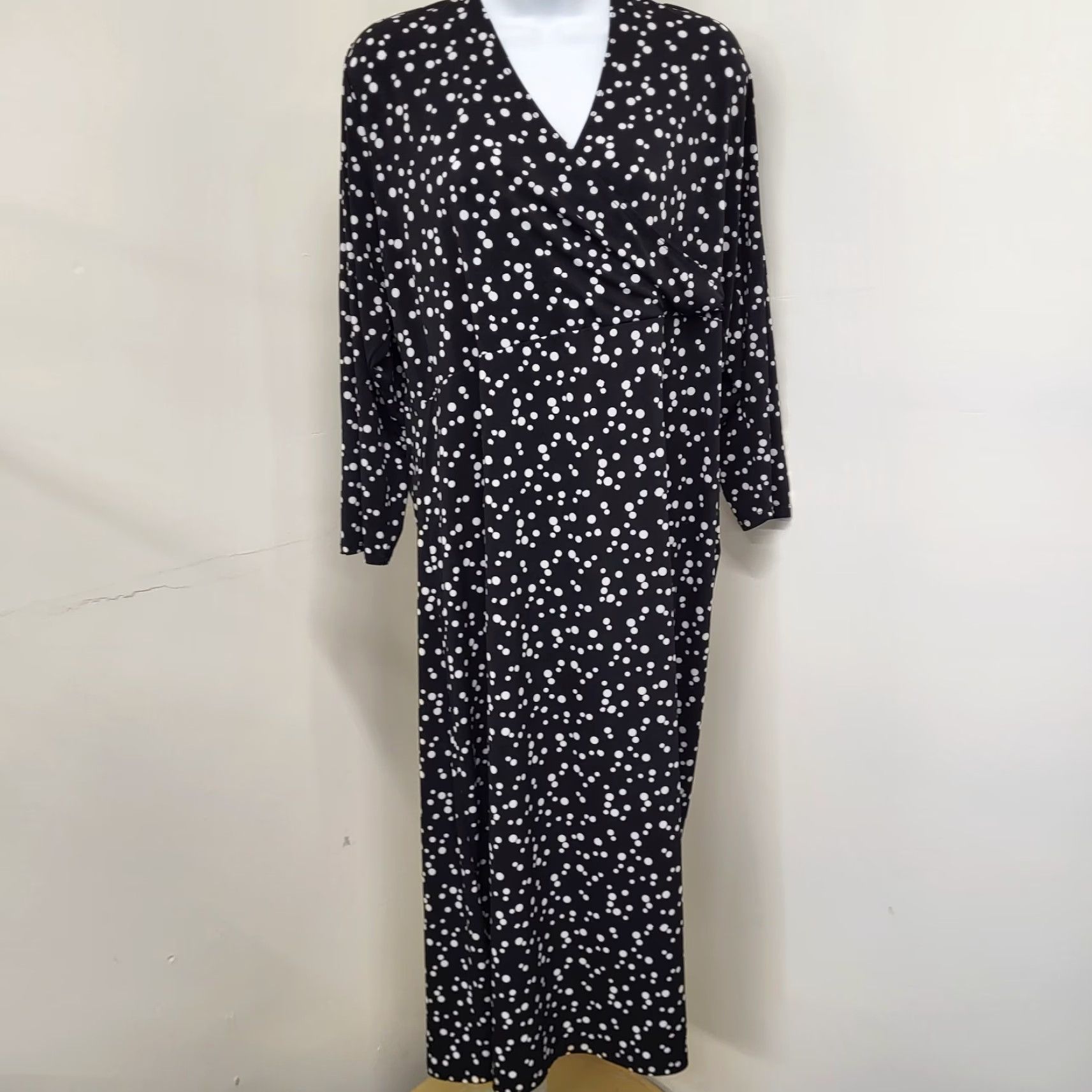 Vintage Liz Lange Maternity Wrap Dress Women's XXL Midi 3/4 Sleeve Polka Dot Black Dress (Wrap) Size XXL / US 16-18 / IT 52-54 - 2 Thumbnail