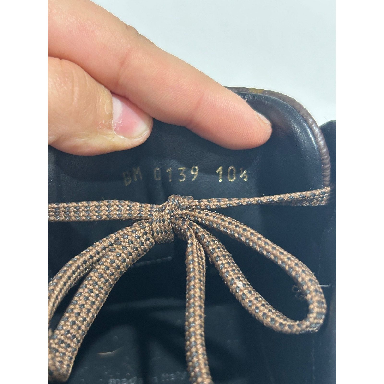 Louis Vuitton LOUIS VUITTON RUN AWAY TRIPLE MONOGRAM SNEAKER SZ LV10 USED Size US 12 / EU 45 - 5 Thumbnail