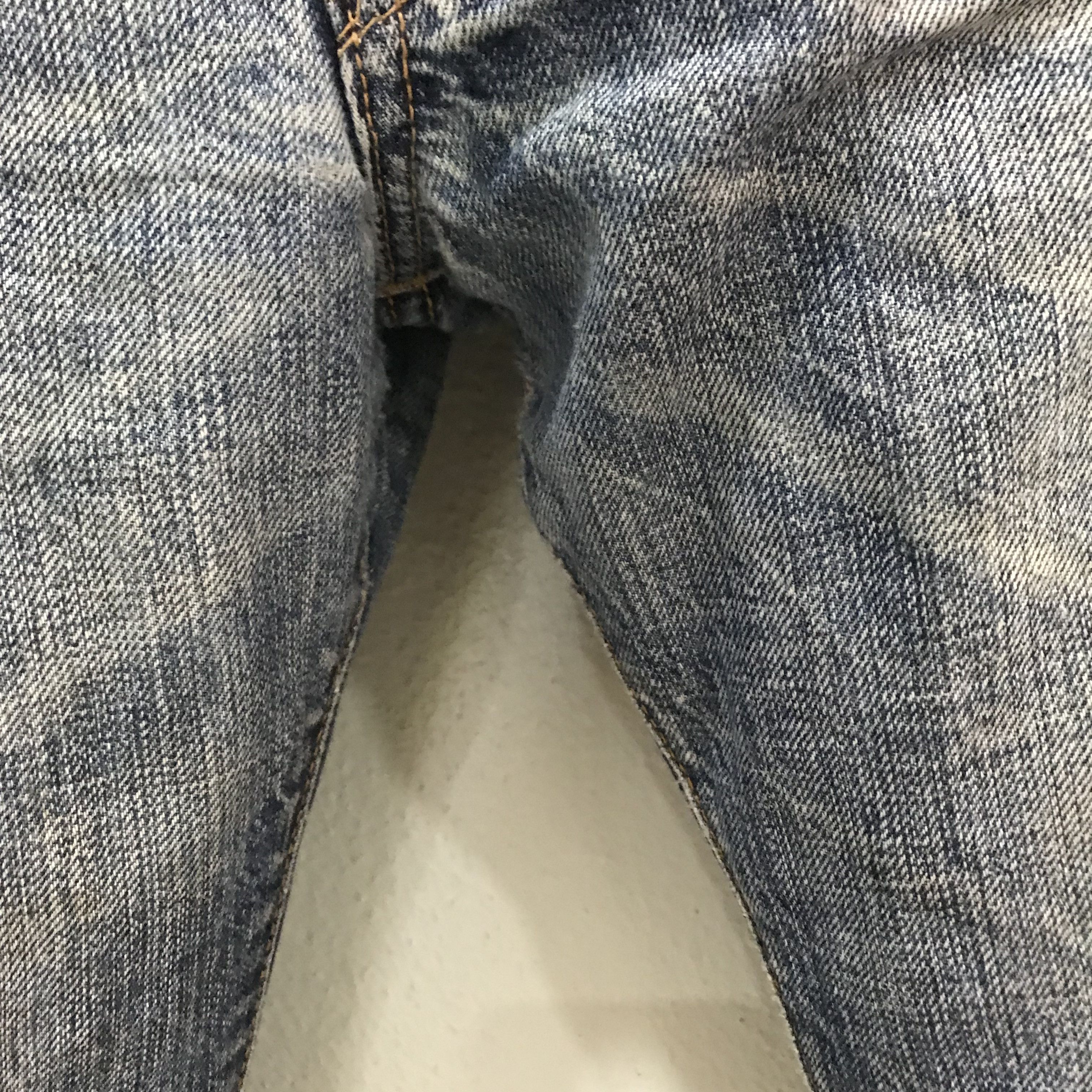 Levi's Vintage Levi’s 501 Button Fly Distressed Faded Blue Jeans Size US 33 - 9 Thumbnail