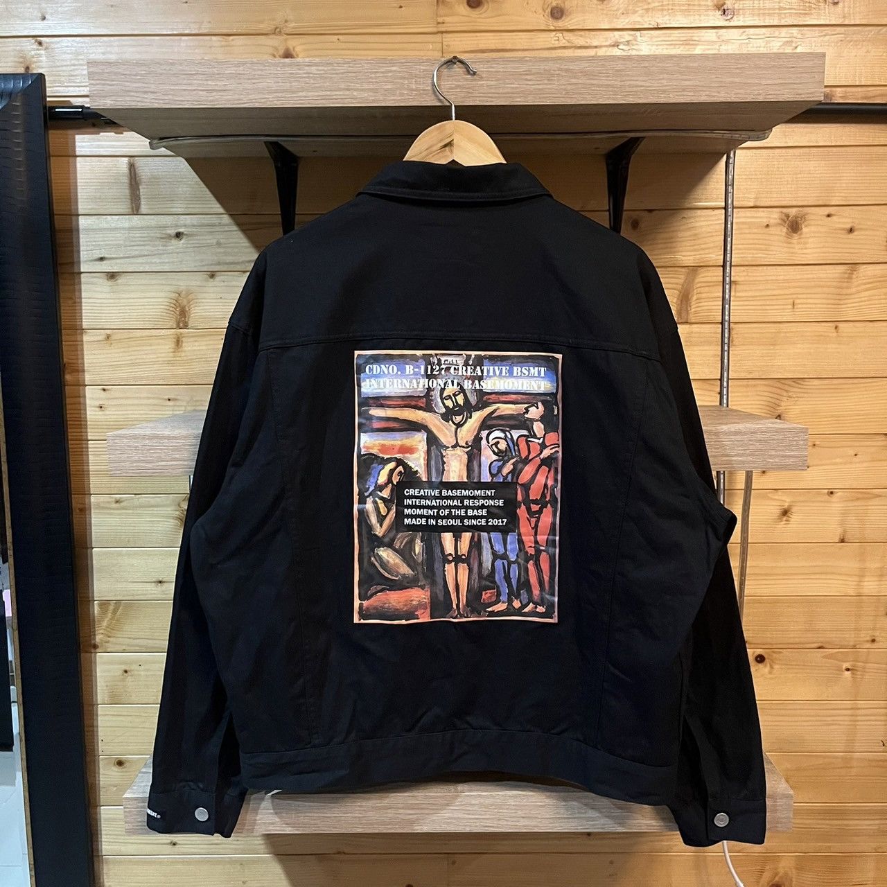 Japanese Brand basemoment jesuits cross black denim jacket Size US L / EU 52-54 / 3 - 1 Thumbnail