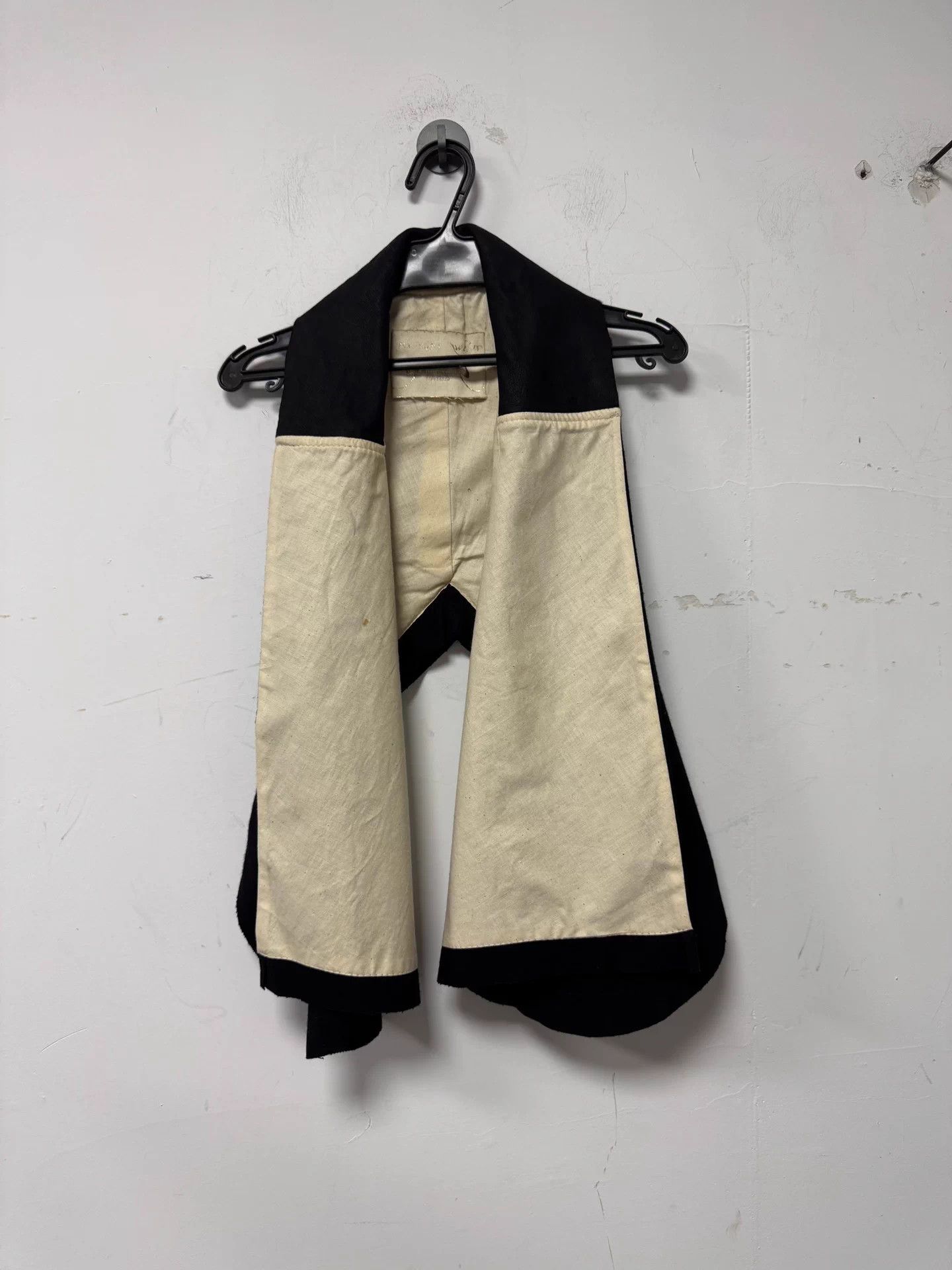 Other Garden Paris leather panel wool-cotton blend pre-owned vest Size XXS / US 00 / IT 34 - 1 Thumbnail