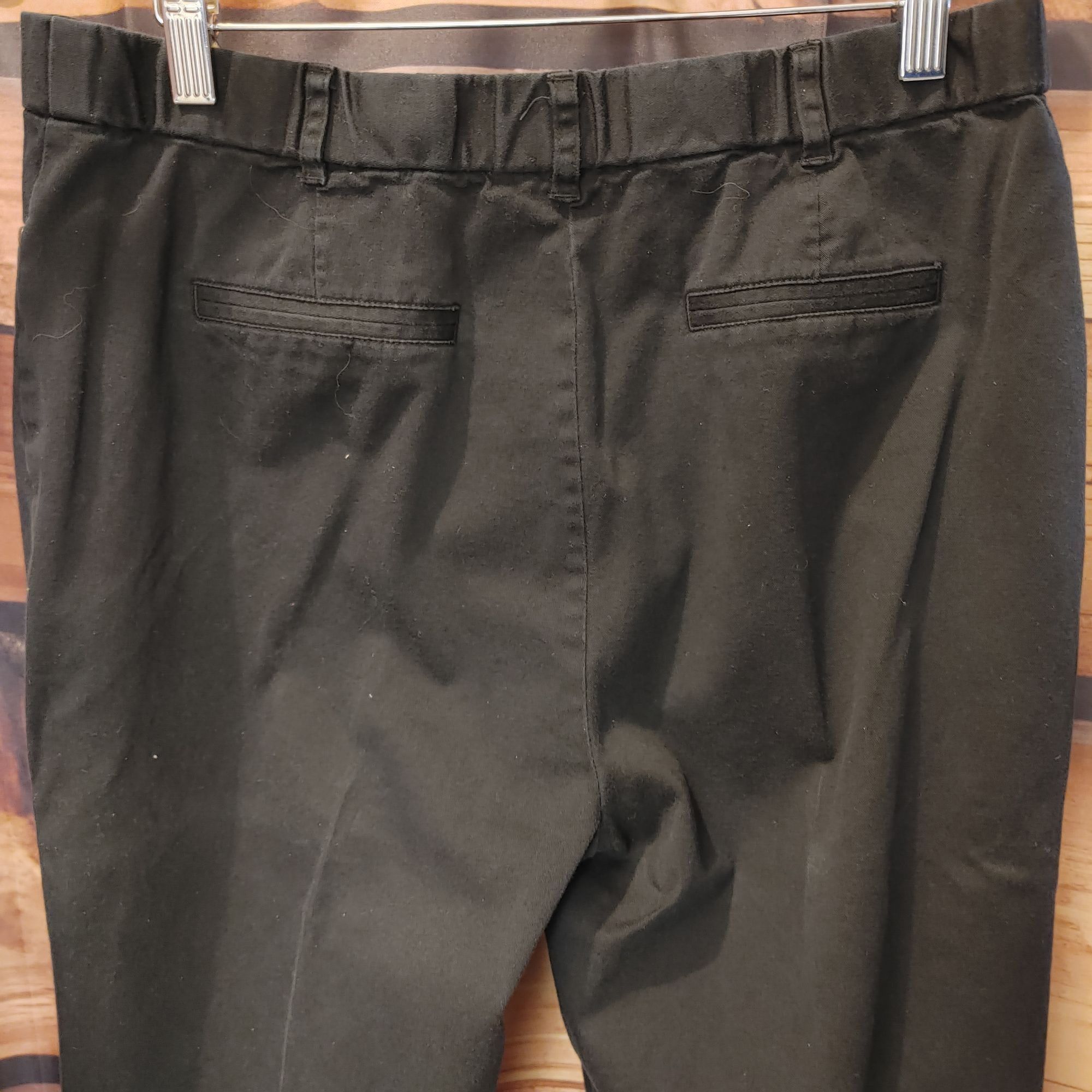 JM Collection JM Collection Women's Black Jean Knee Length Shorts 10 Size 32" / US 10 / IT 46 - 2 Thumbnail