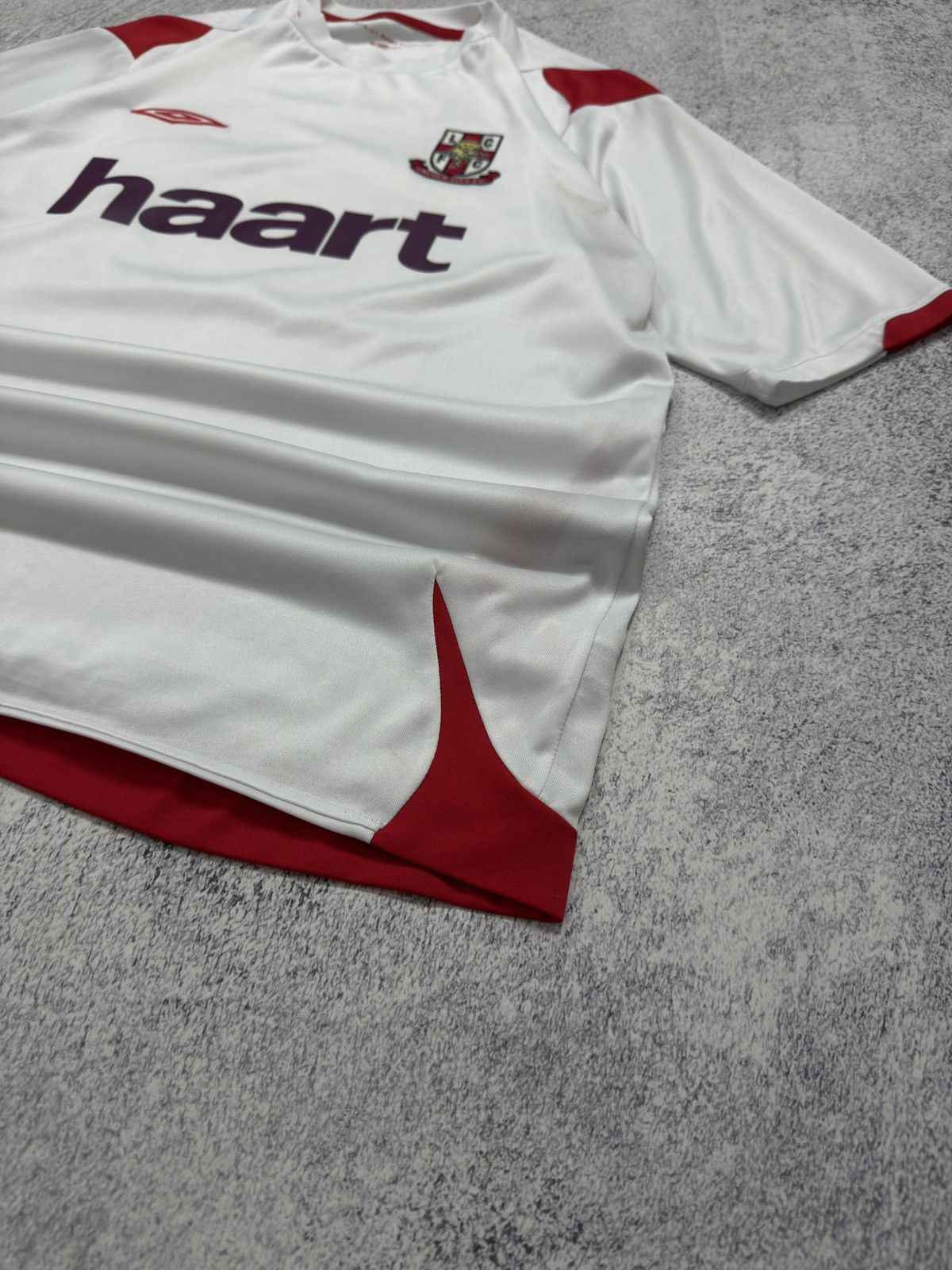 Umbro VTG UMBRO LINCOLN CITY FC 2008-2009 HOME FOOTBALL T-SHIRT Size US XL / EU 56 / 4 - 2 Thumbnail