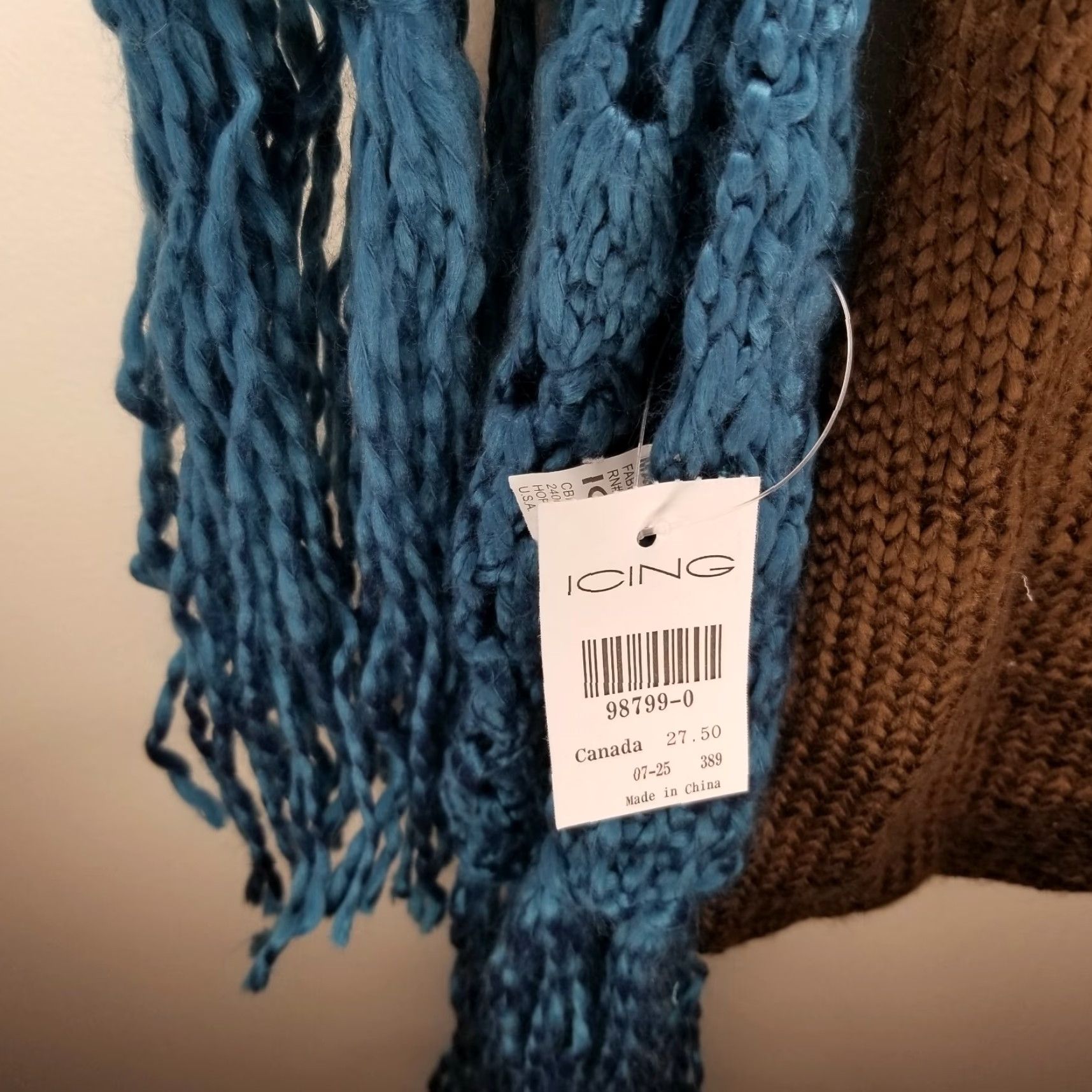 Vintage VINTAGE Icing Womens Scarf Knit Snowflake Brown Blue One Size Womens Size ONE SIZE - 3 Thumbnail