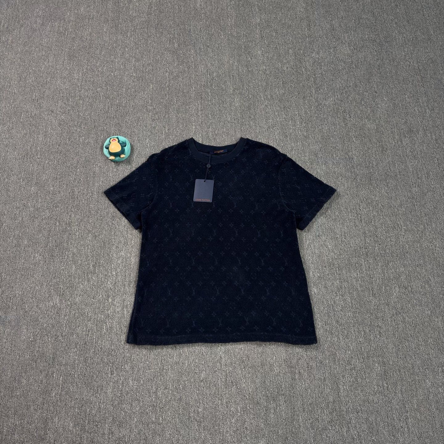 Louis Vuitton LV 25 Terry Cloth All-Over Print Navy Tee Size US M / EU 48-50 / 2 - 1 Thumbnail