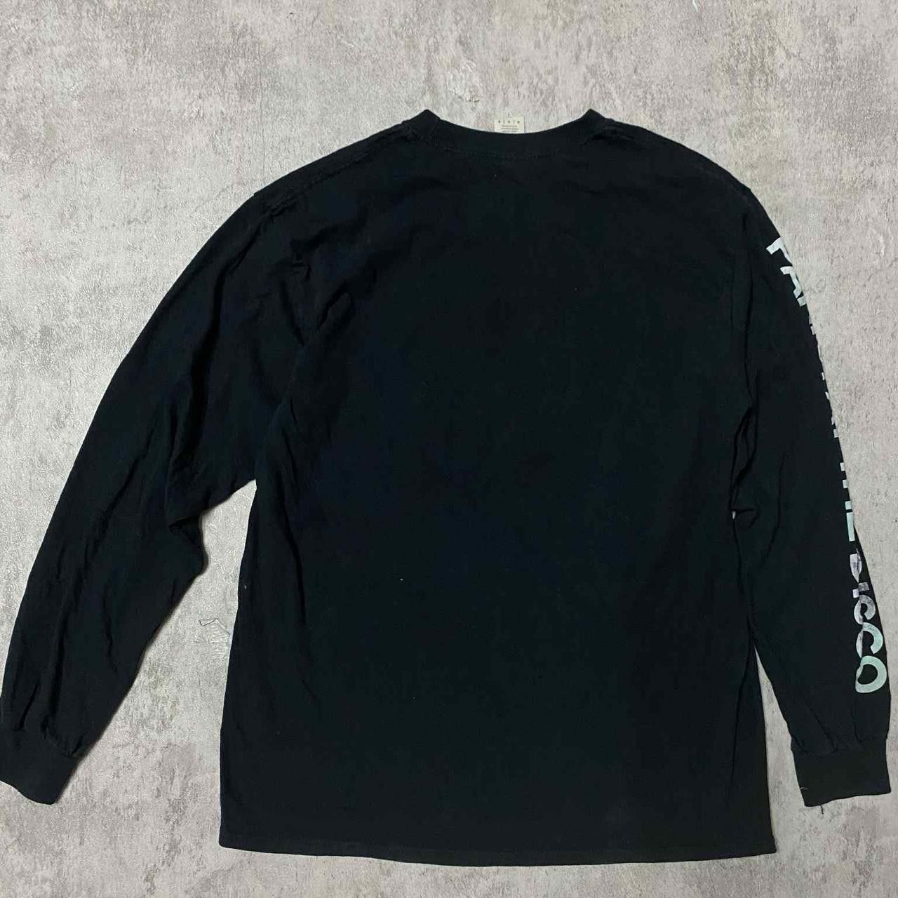 Gildan Black Panic At The Disco long sleeve shirt #emo Size US M / EU 48-50 / 2 - 4 Thumbnail