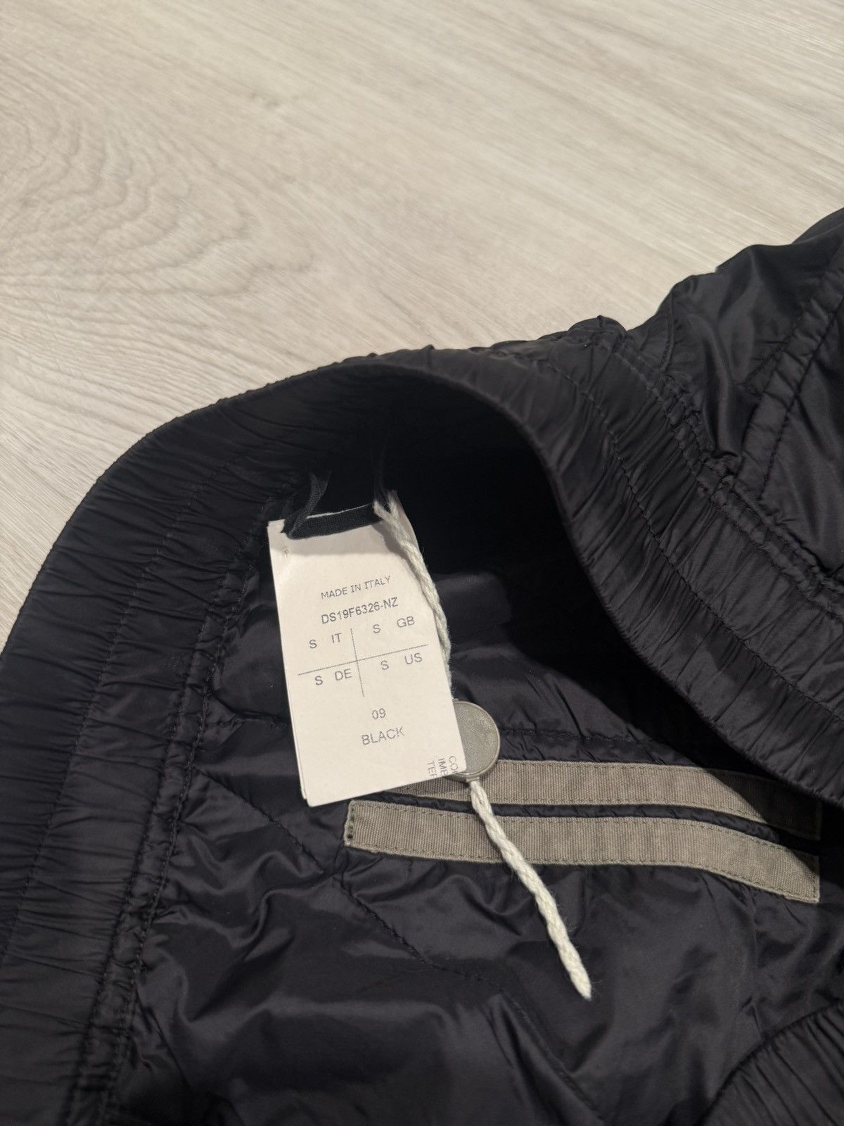 Rick Owens Drkshdw f/w 2019 nylon puffer dropcrotch shorts!! Size US 28 / EU 44 - 8 Thumbnail