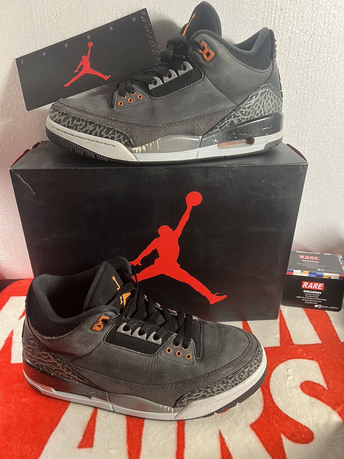 Jordan Brand Air Jordan 3 Retro “Fear” 2013 Size US 9.5 / EU 42-43 - 2 Thumbnail