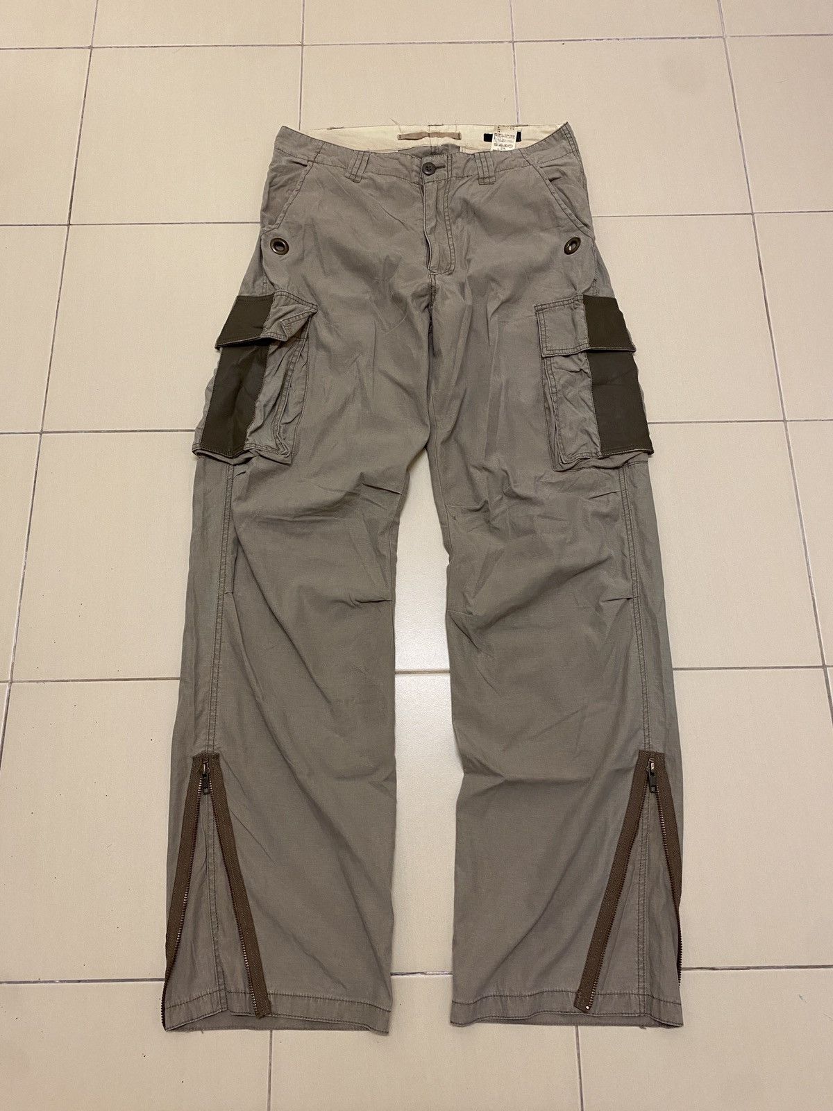 Japanese Brand And A Cargo Pants With Leather Detailing Size US 31 - 1 Thumbnail