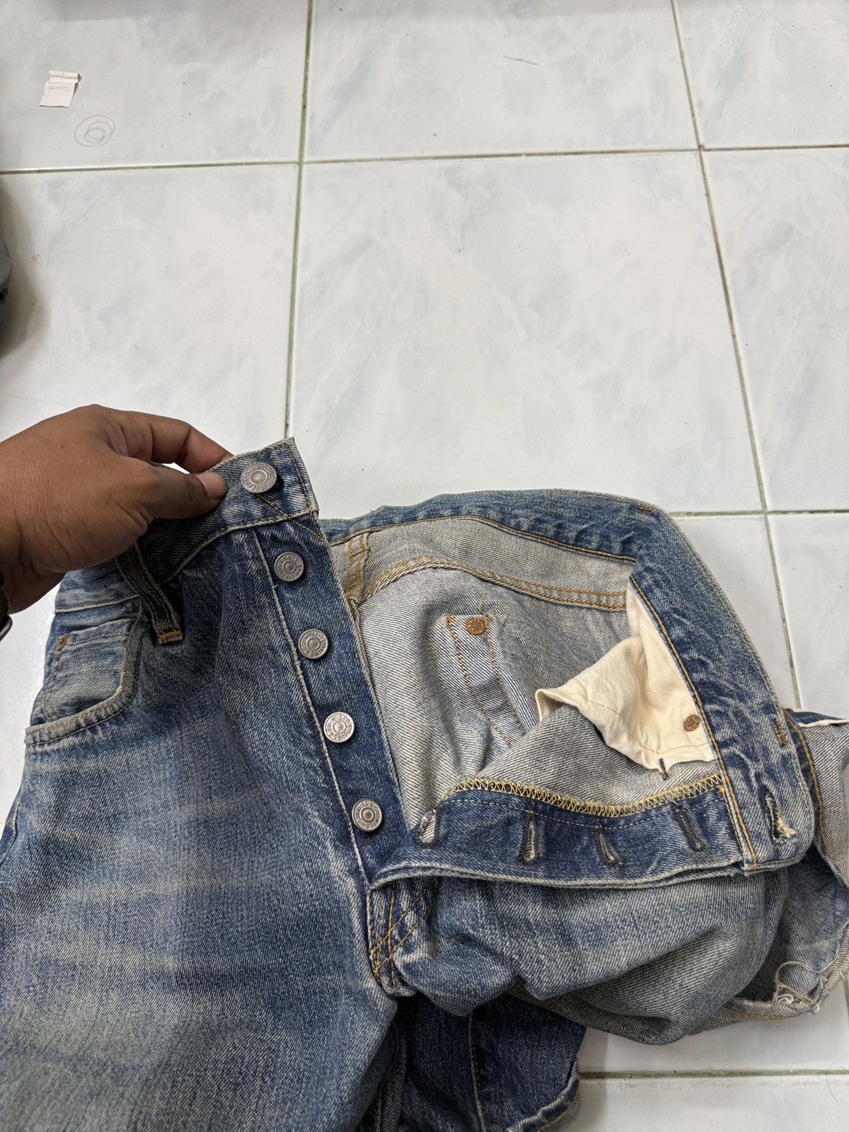 Levi's 🔥ARCHIVE VINTAGE LEVIS 501XX BIG E DISTRESSED SELVEDGE DENIM Size US 29 - 15 Thumbnail