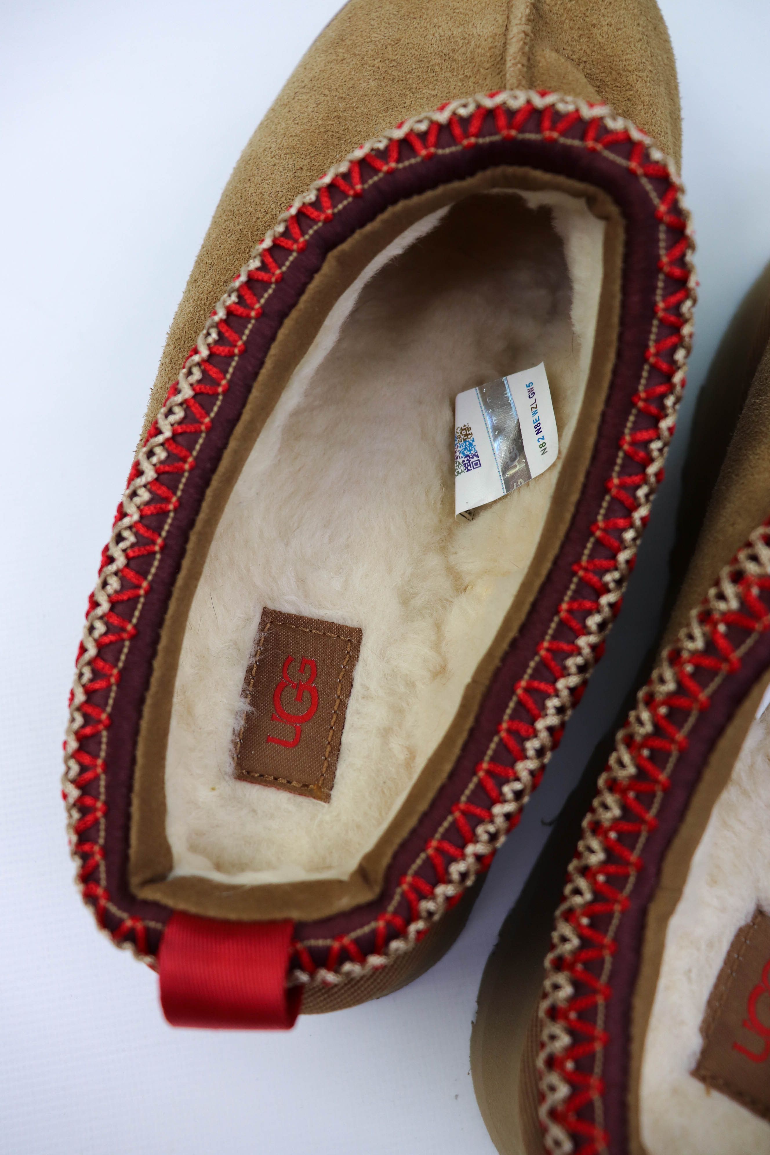 Ugg UGG W Tazz Tan Beige S/N 1122553 Shoes Size US 8 / IT 38 - 10 Thumbnail